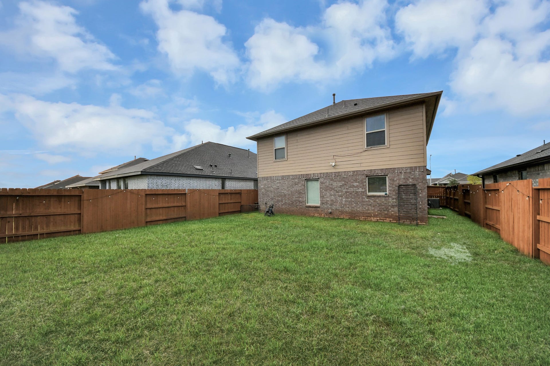 3016 Courtney Coral Lane, Katy, TX 77493 3016 Courtney Coral Lane, Katy, TX 77493