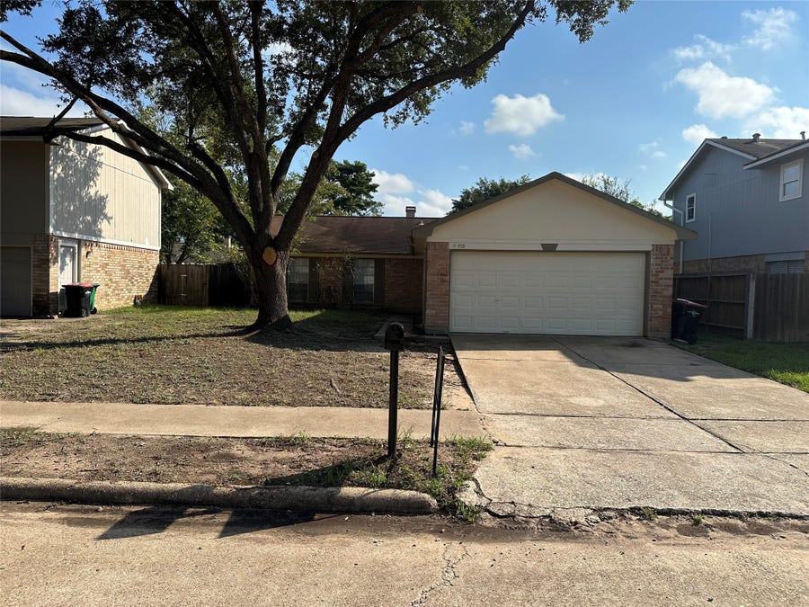 Property photo for 955 Grand Junction Drive, Katy, TX
