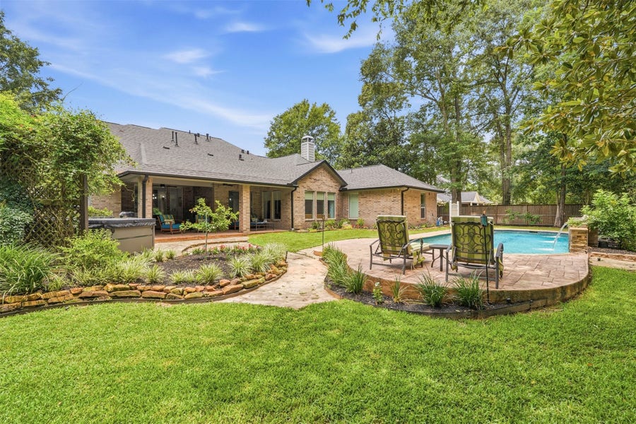 Property photo for 13249 Autumn Ash Drive, Conroe, TX
