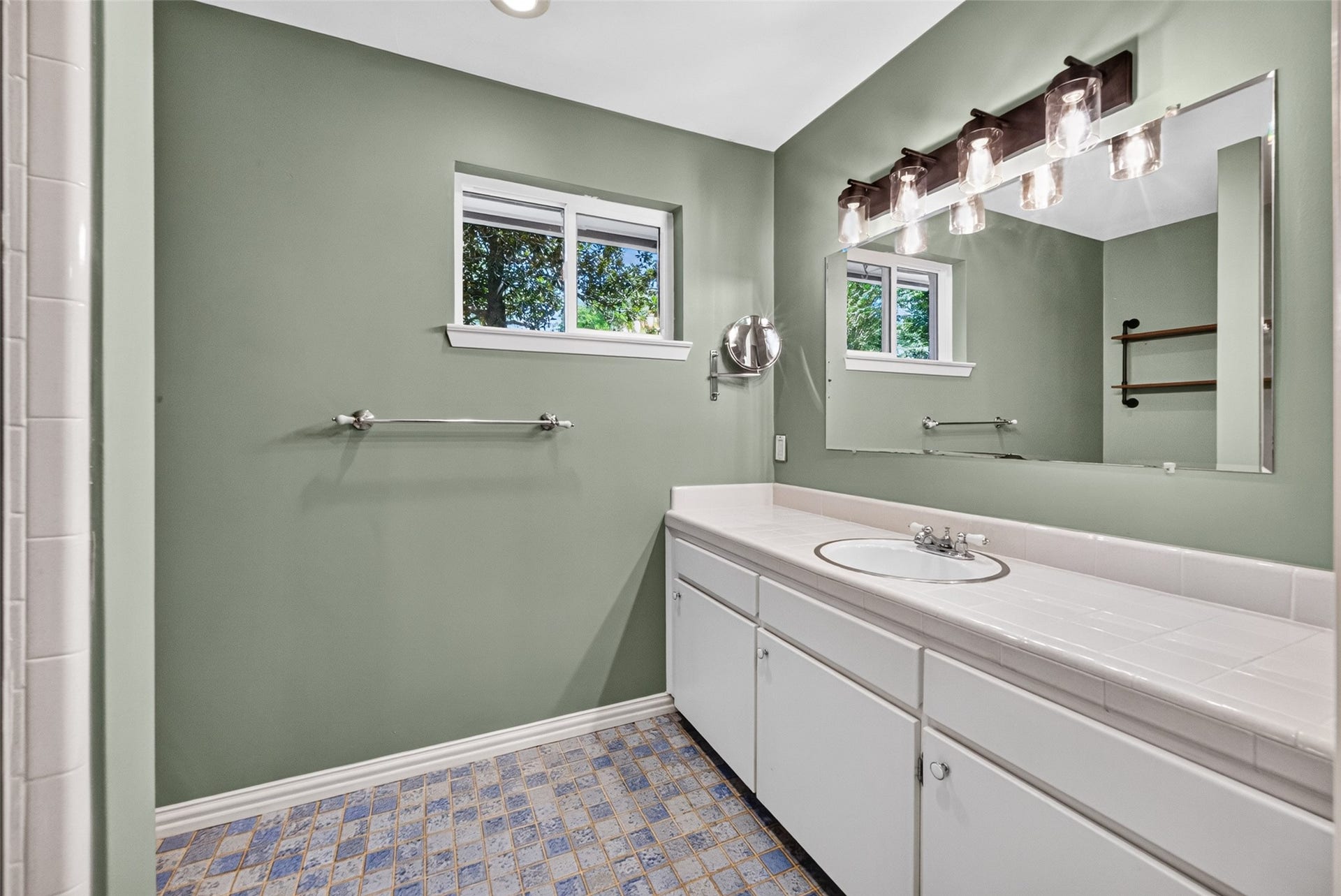 10711 Braewick Drive, Houston, TX 77096