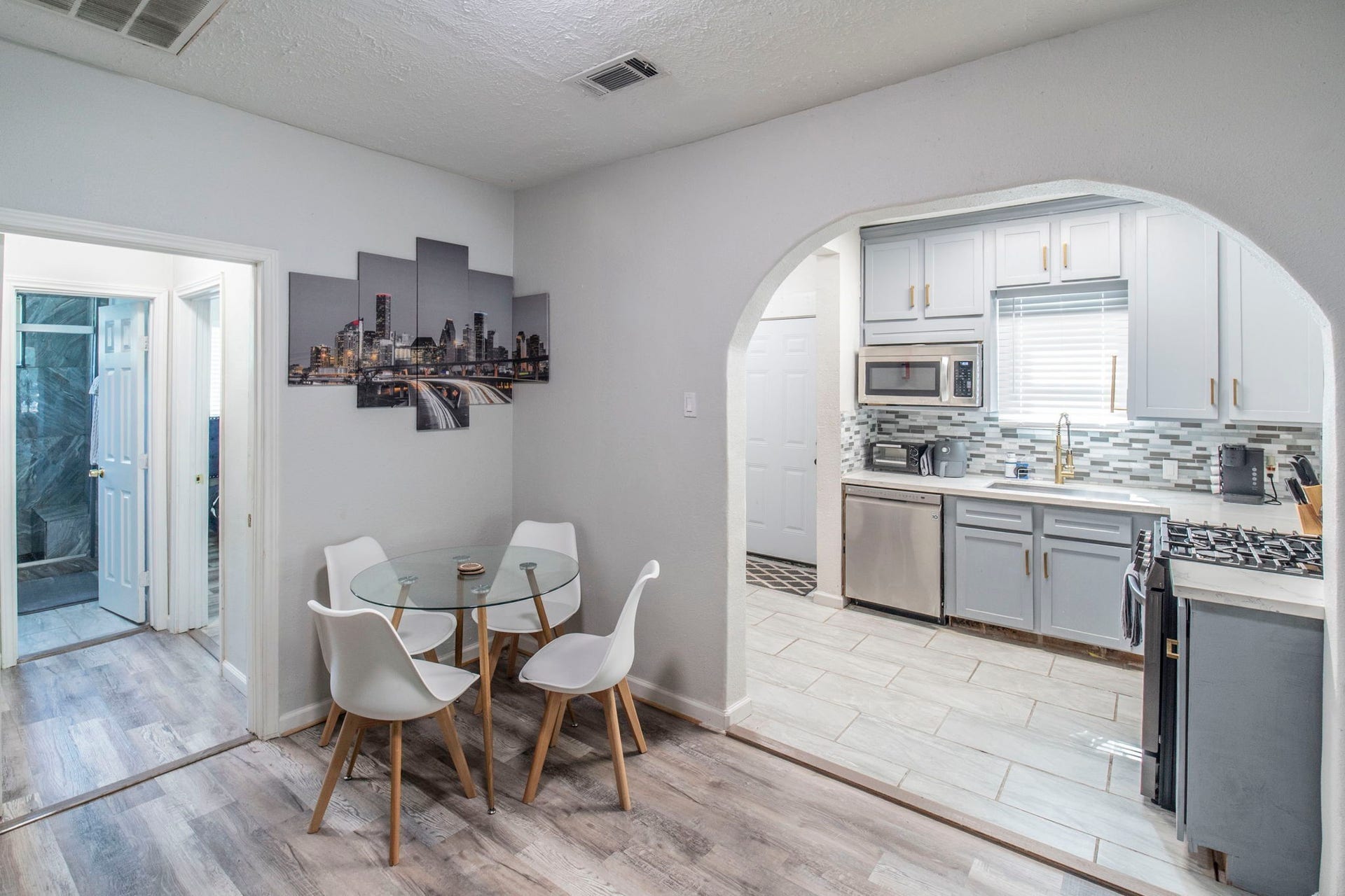 2613 & 2615 Isabella Street, Houston, TX 77004 2613 & 2615 Isabella Street, Houston, TX 77004