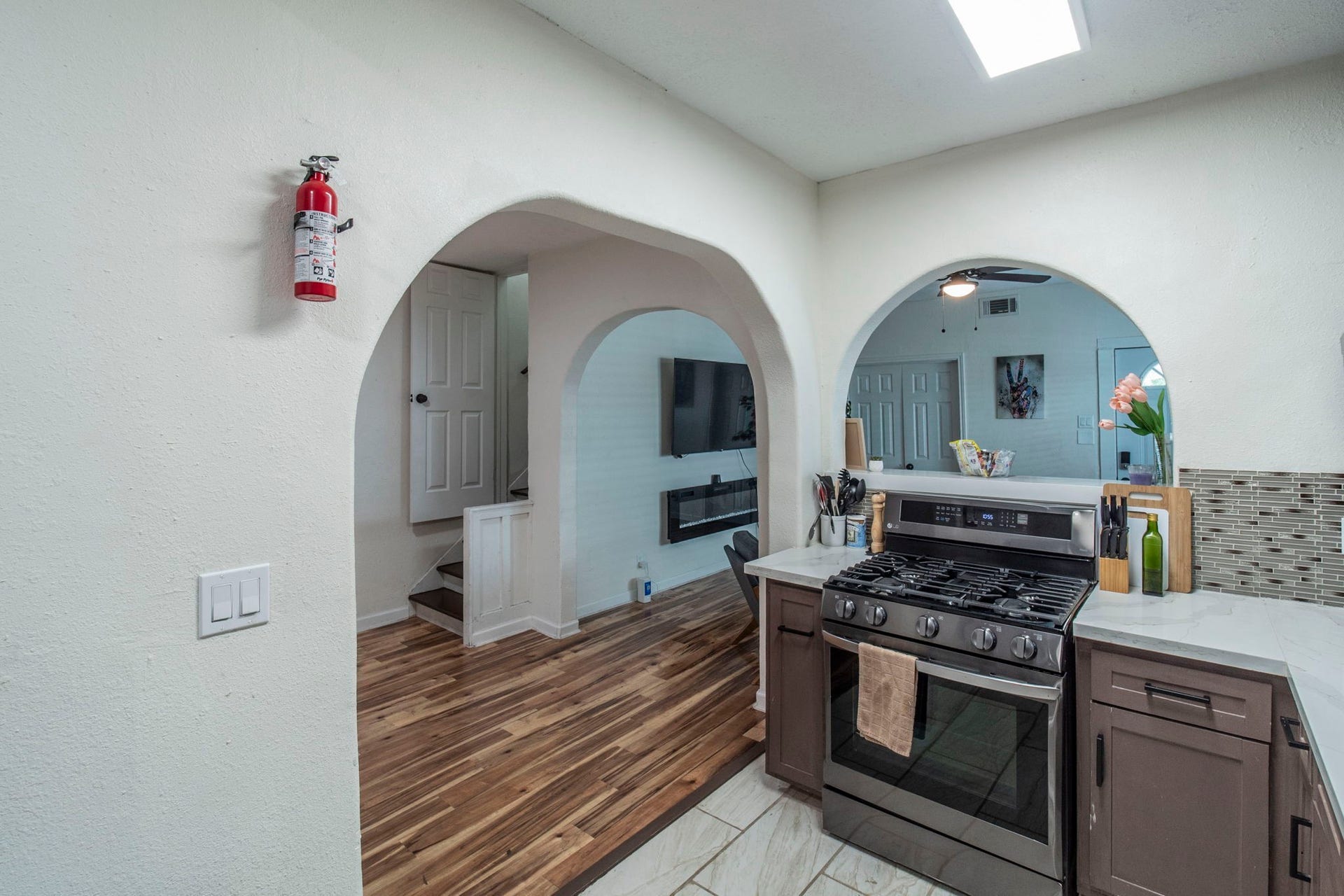 2613 & 2615 Isabella Street, Houston, TX 77004 2613 & 2615 Isabella Street, Houston, TX 77004