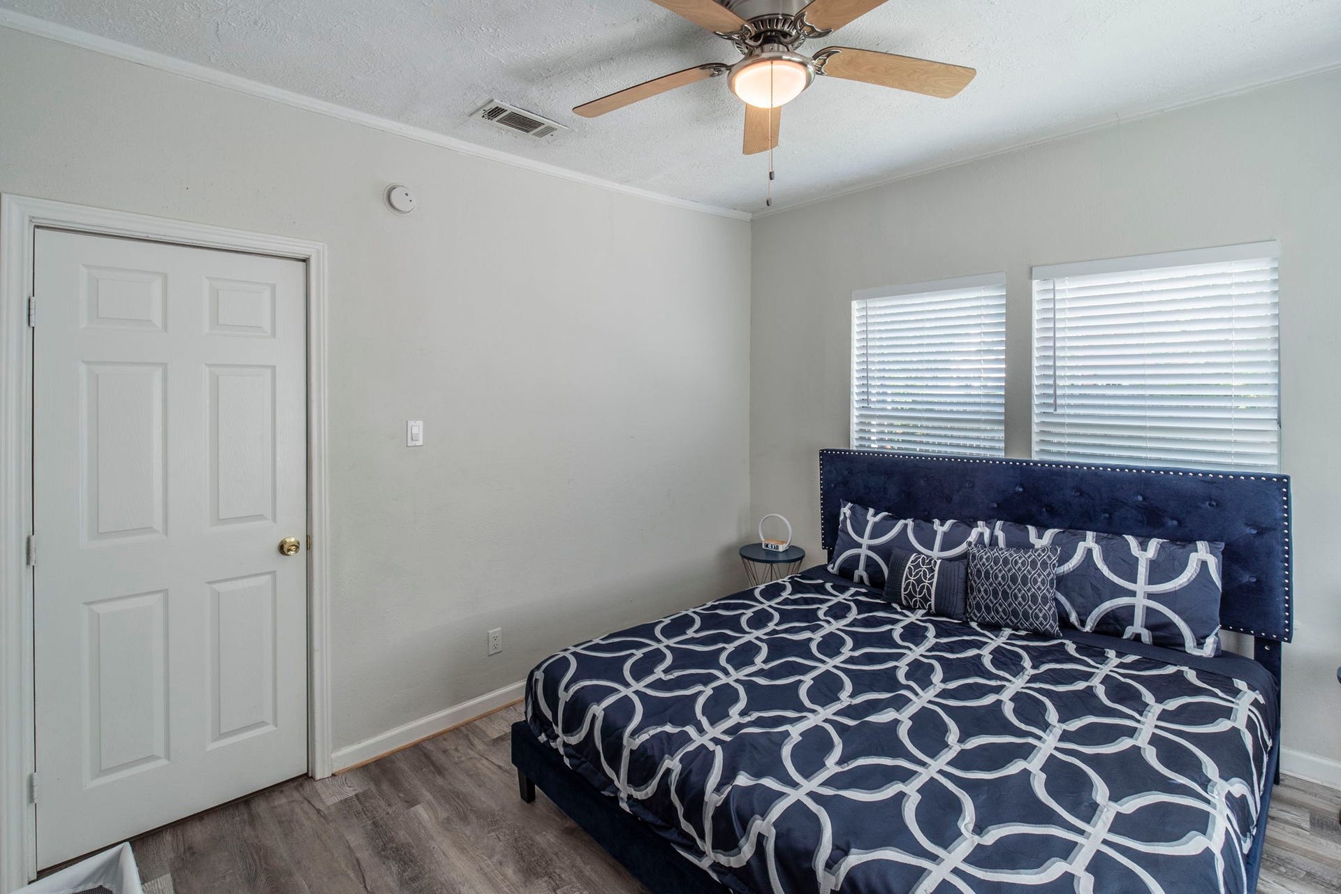 2613 & 2615 Isabella Street, Houston, TX 77004 2613 & 2615 Isabella Street, Houston, TX 77004