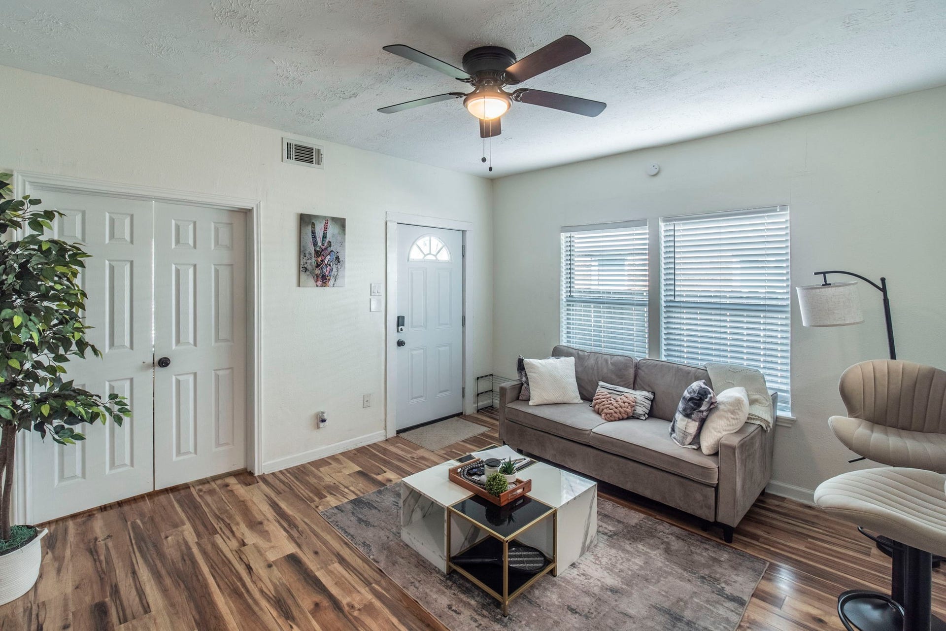 2613 & 2615 Isabella Street, Houston, TX 77004 2613 & 2615 Isabella Street, Houston, TX 77004