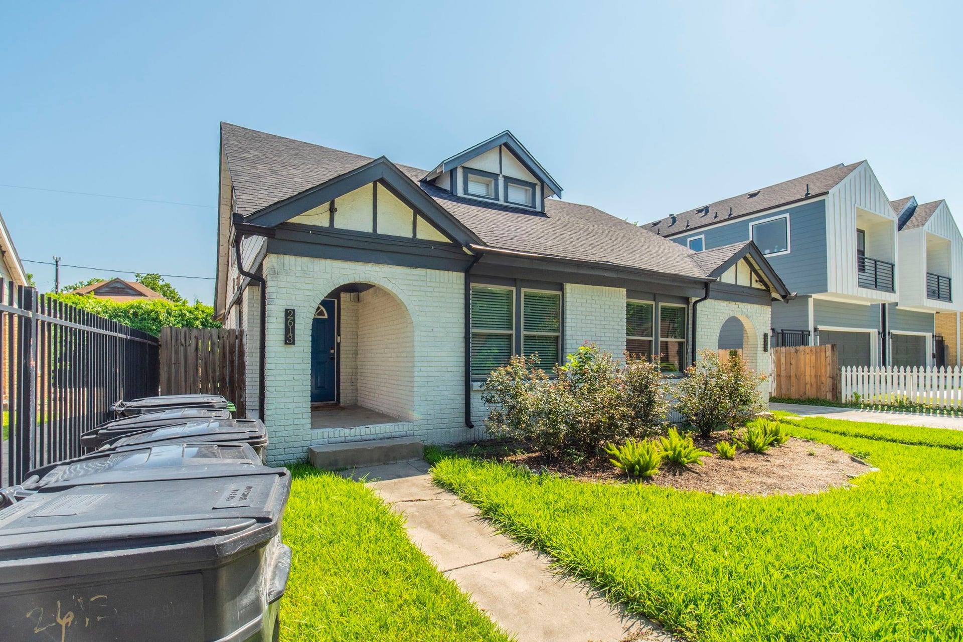 2613 & 2615 Isabella Street, Houston, TX 77004 2613 & 2615 Isabella Street, Houston, TX 77004