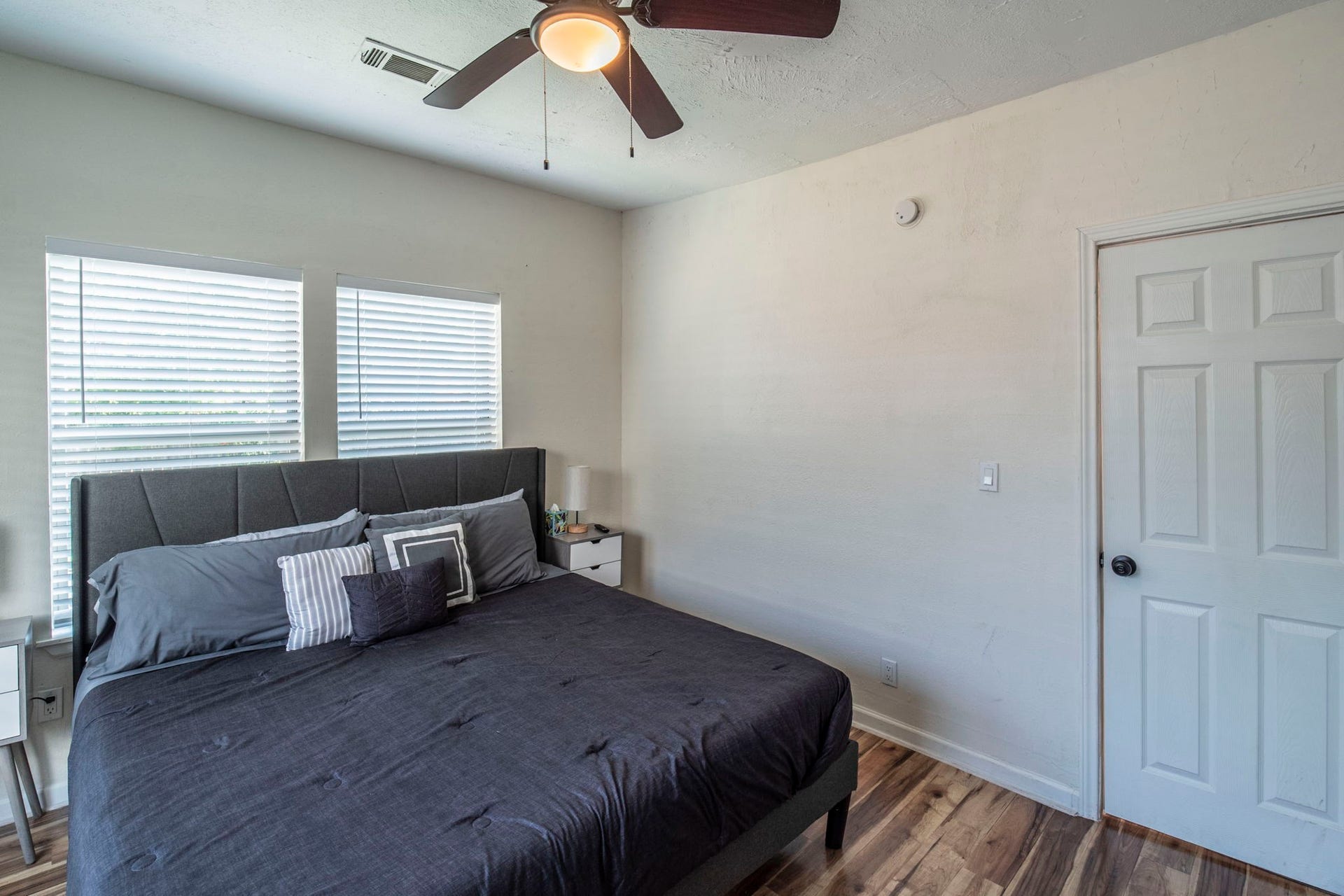 2613 & 2615 Isabella Street, Houston, TX 77004 2613 & 2615 Isabella Street, Houston, TX 77004