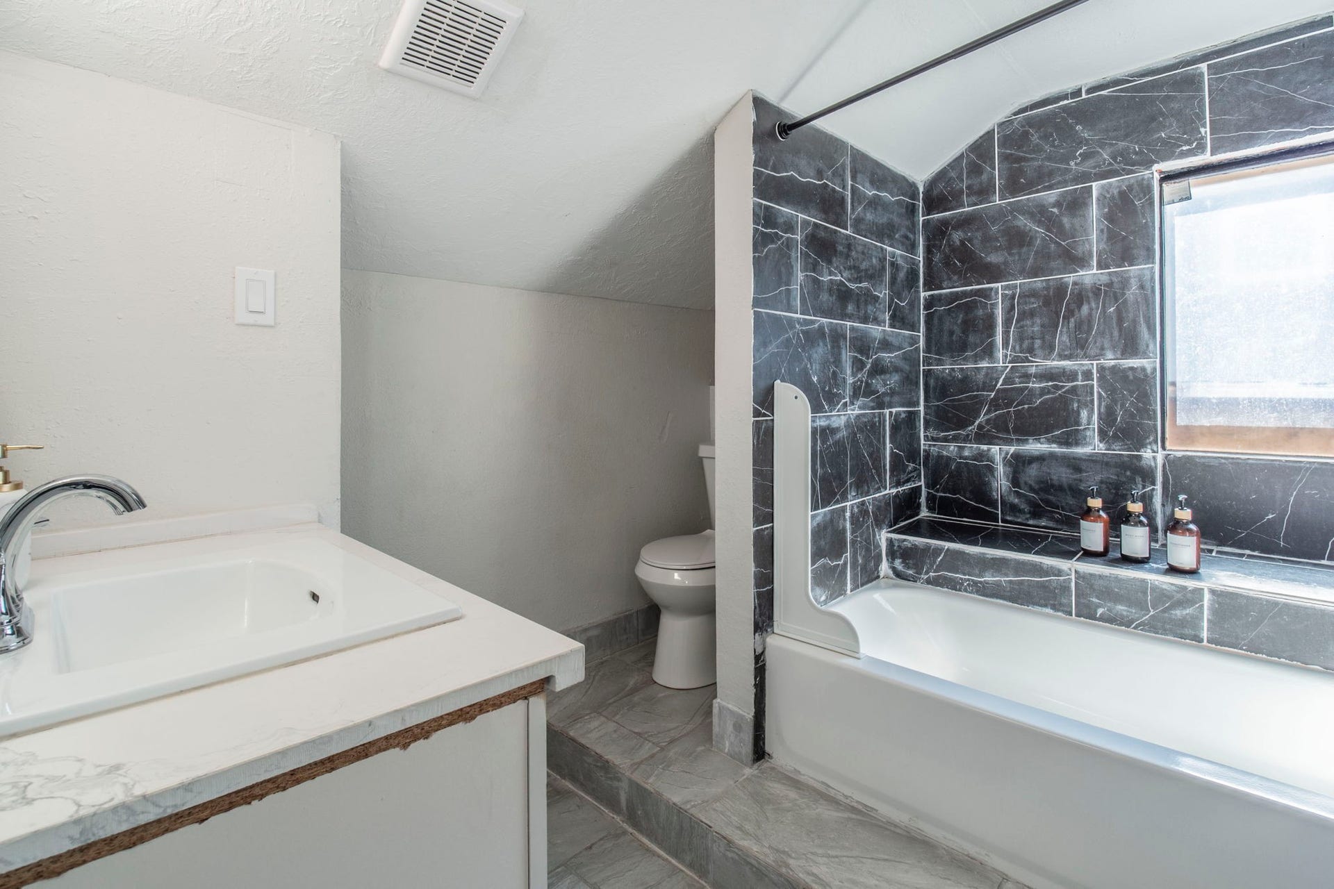 2613 & 2615 Isabella Street, Houston, TX 77004 2613 & 2615 Isabella Street, Houston, TX 77004