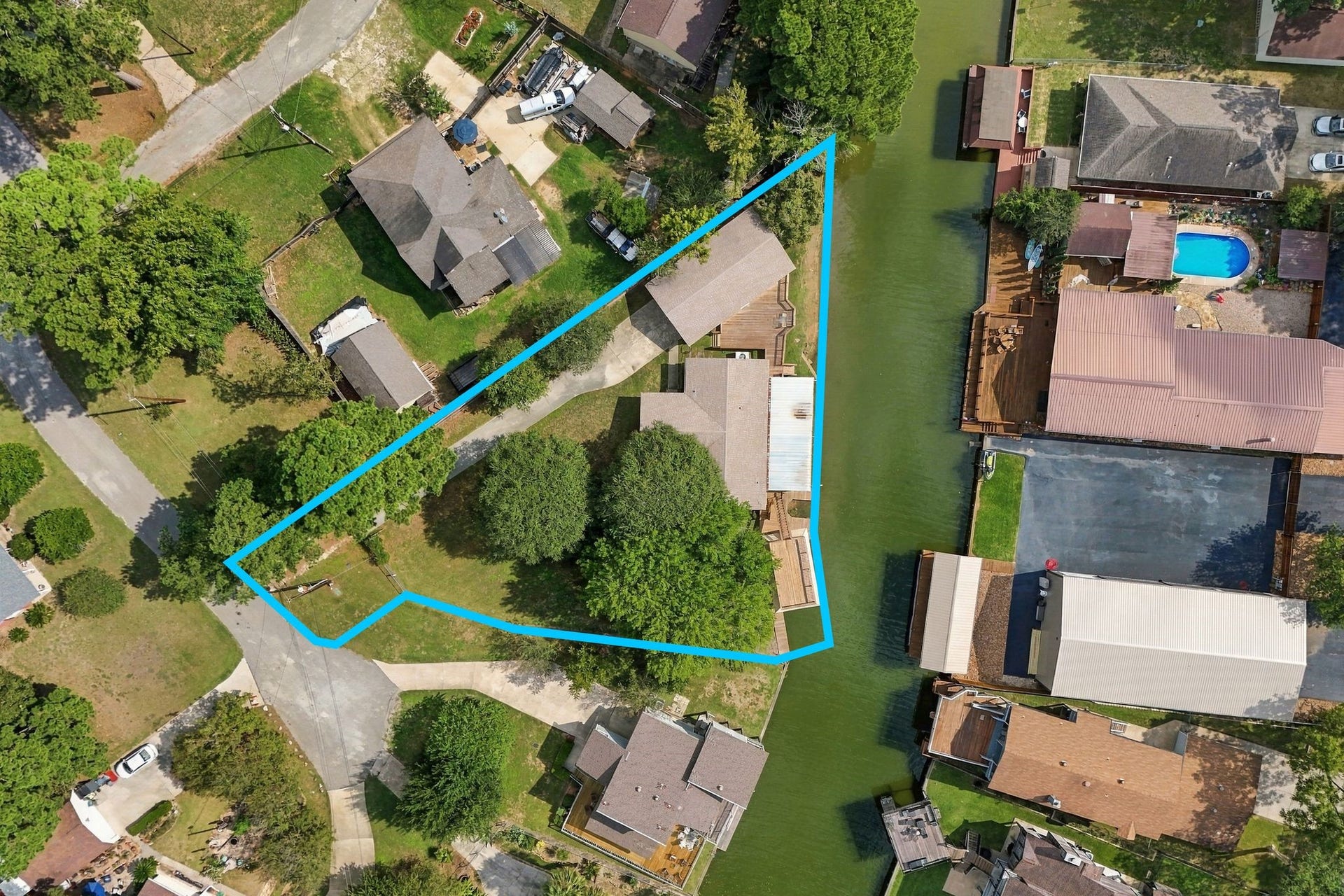 13117 Mariners Court, Willis, TX 77318 13117 Mariners Court, Willis, TX 77318