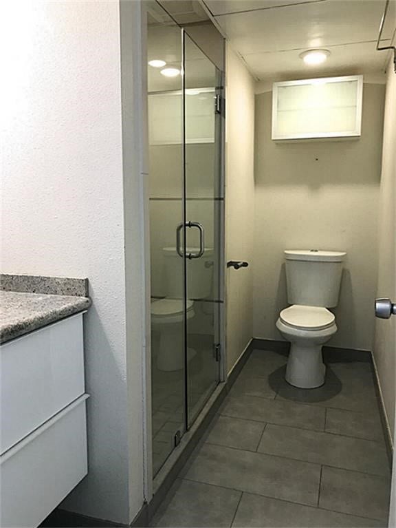 106 Opal Court, Houston, TX 77009 Bathroon in Unit B