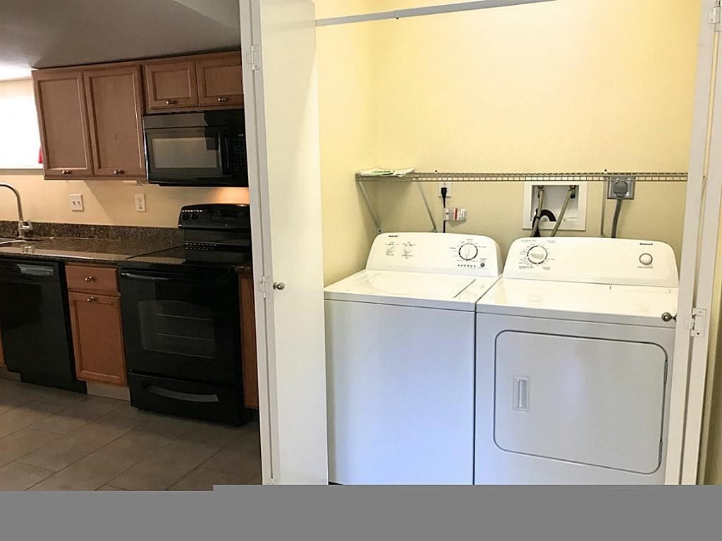 106 Opal Court, Houston, TX 77009 Unit Laundry