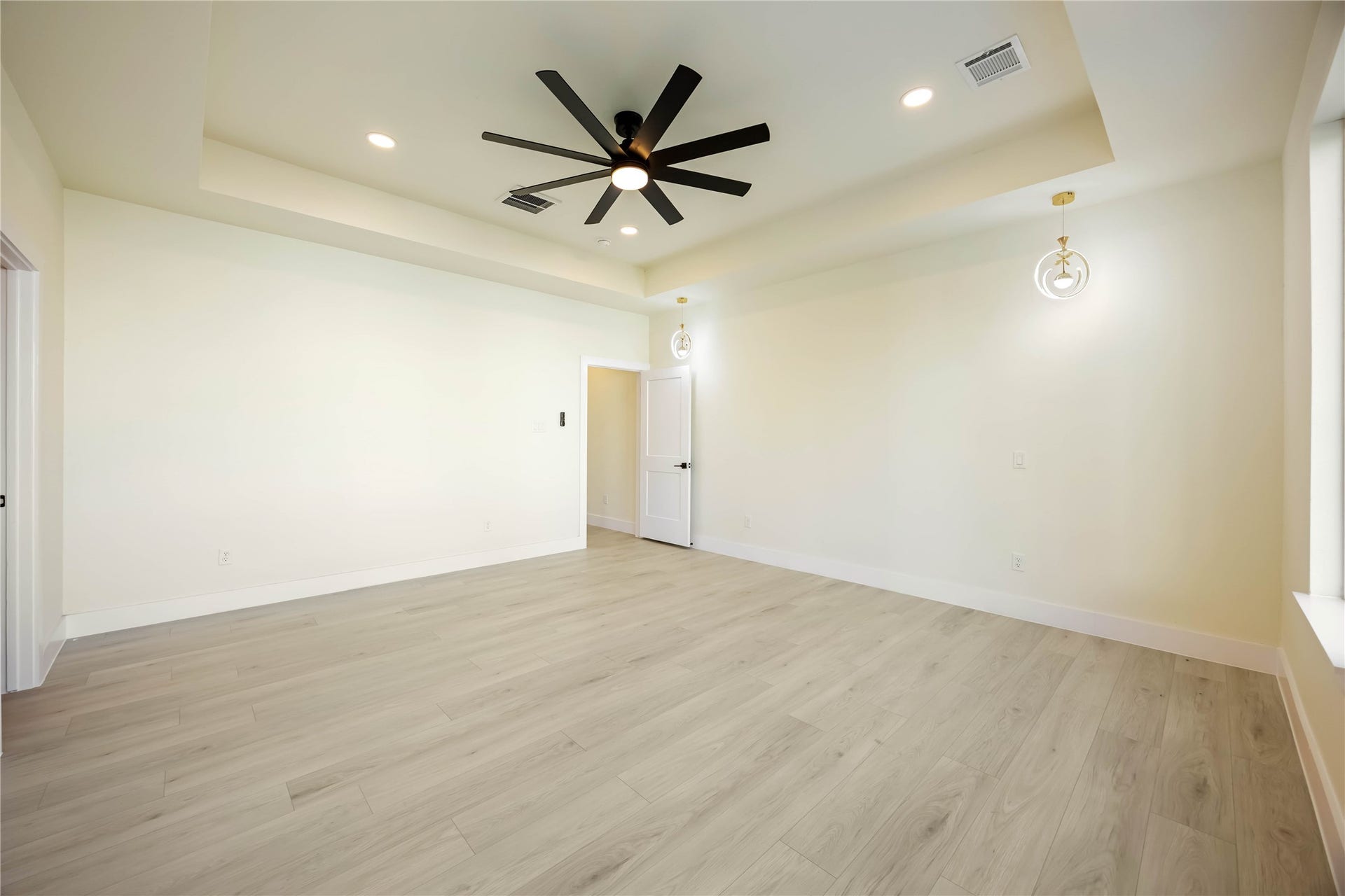 7127 England Street, Houston, TX 77021