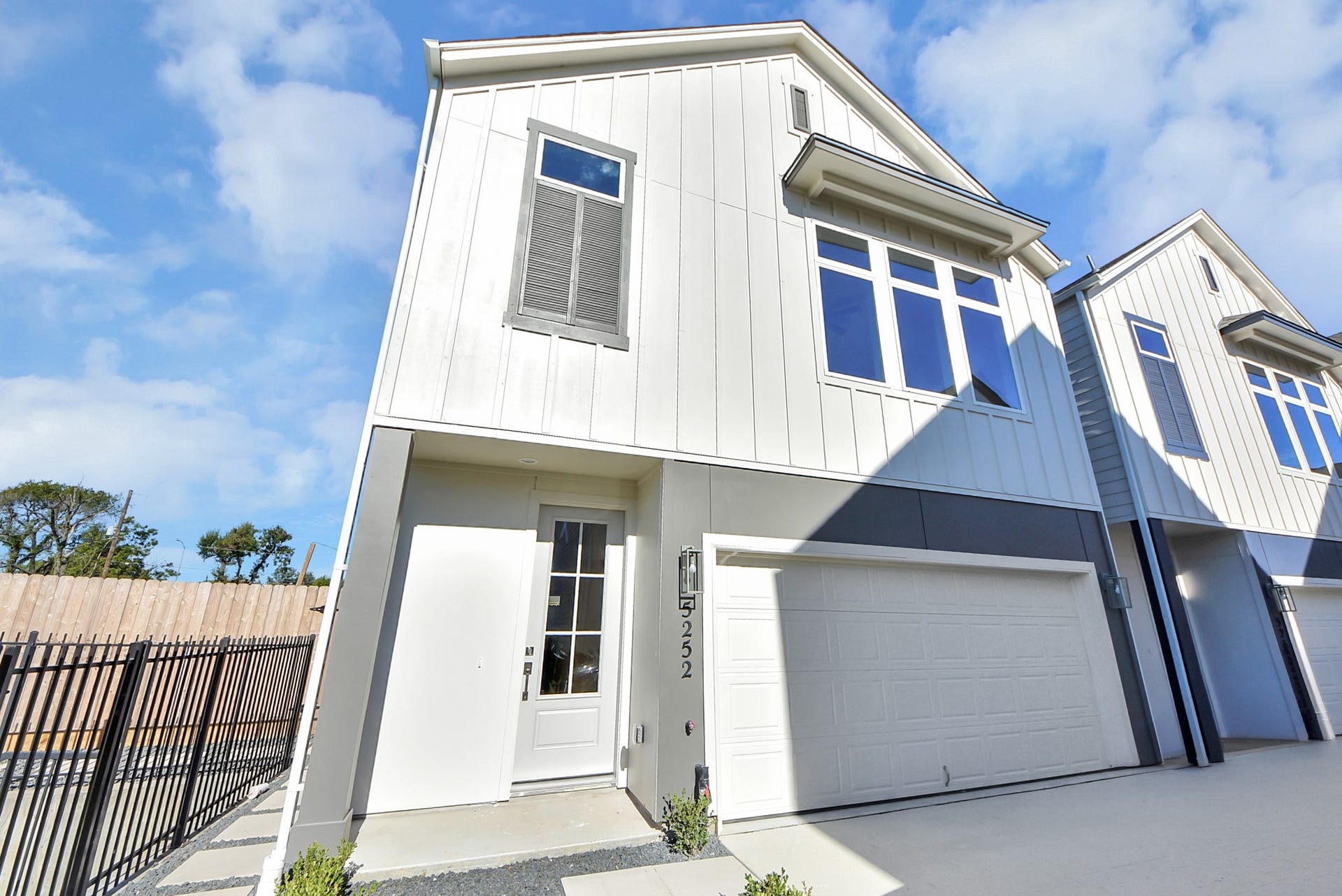 5252 Texas Street, Houston, TX 77011