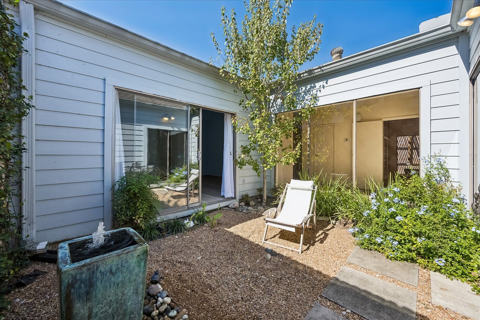 2725 S Glen Haven Boulevard, Houston, TX 77025 2725 S Glen Haven Boulevard, Houston, TX 77025