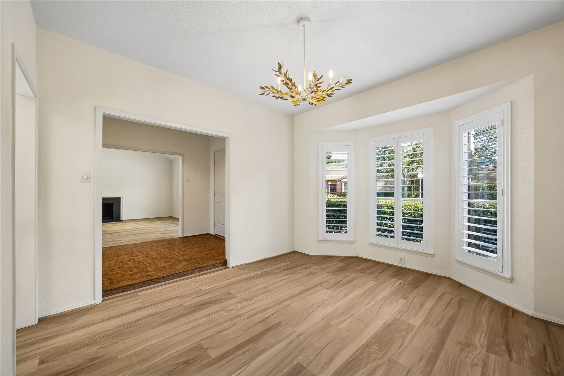 2725 S Glen Haven Boulevard, Houston, TX 77025 2725 S Glen Haven Boulevard, Houston, TX 77025