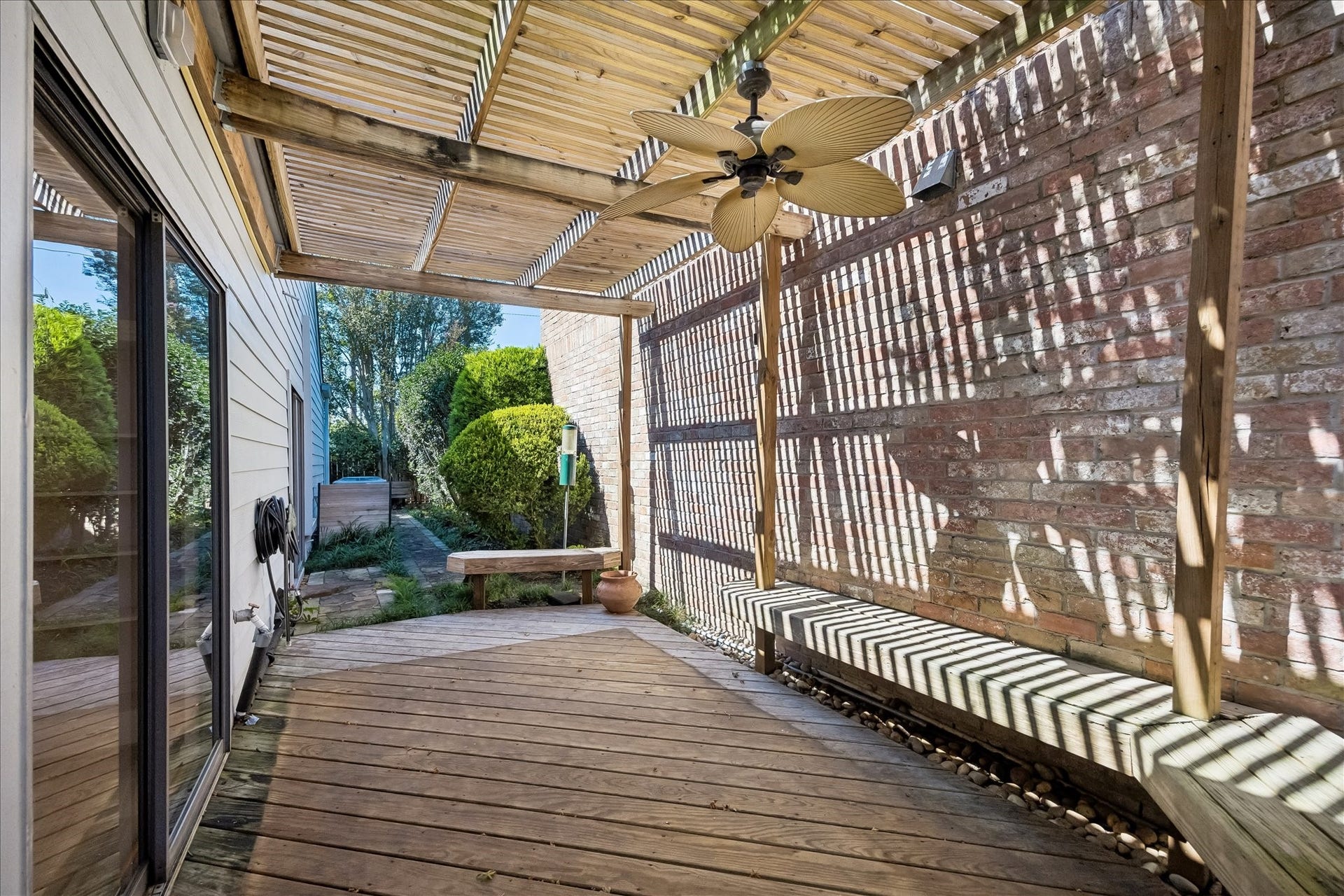 2725 S Glen Haven Boulevard, Houston, TX 77025 2725 S Glen Haven Boulevard, Houston, TX 77025