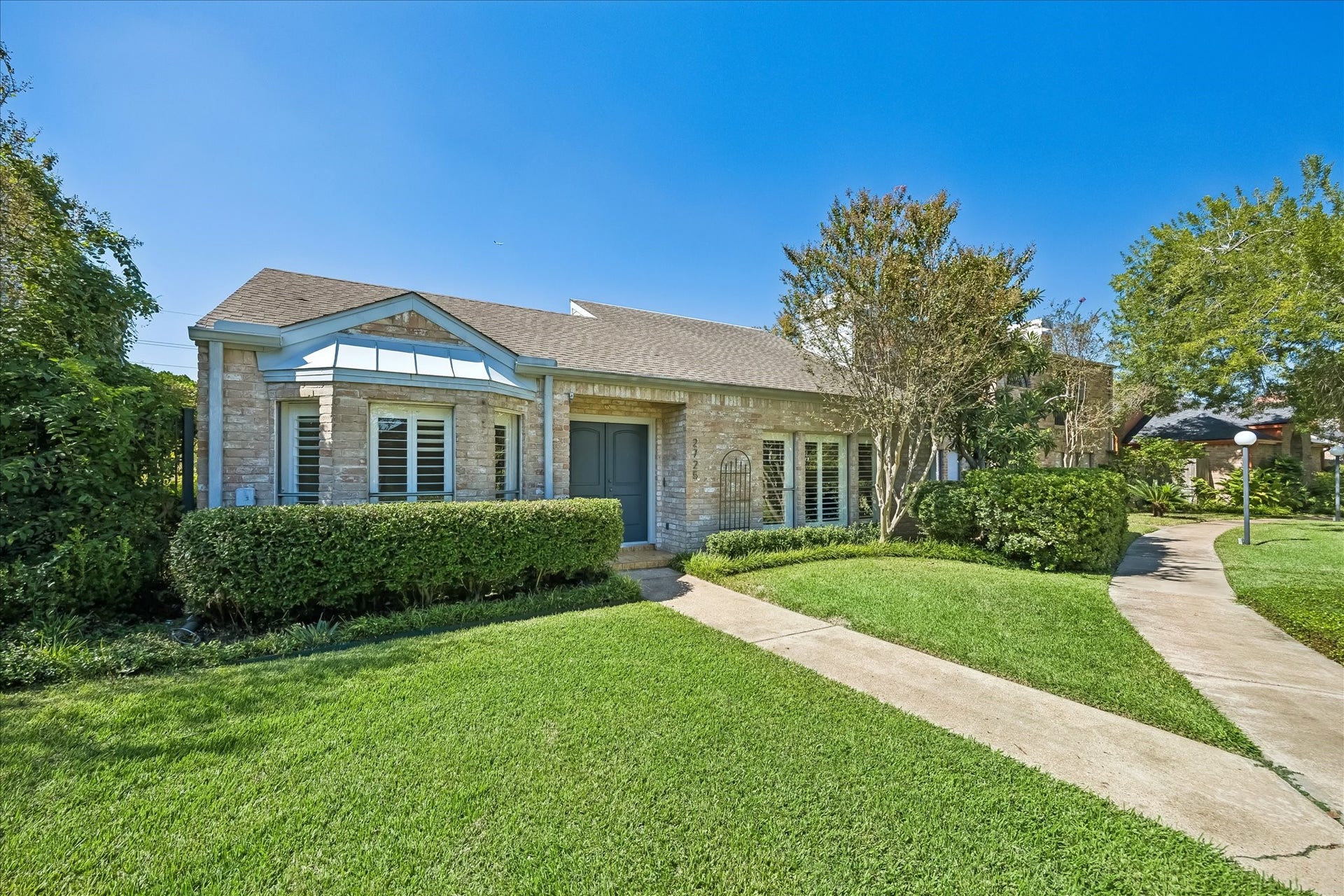 2725 S Glen Haven Boulevard, Houston, TX 77025 2725 S Glen Haven Boulevard, Houston, TX 77025