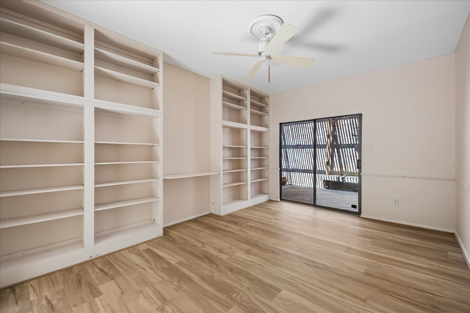 2725 S Glen Haven Boulevard, Houston, TX 77025 2725 S Glen Haven Boulevard, Houston, TX 77025