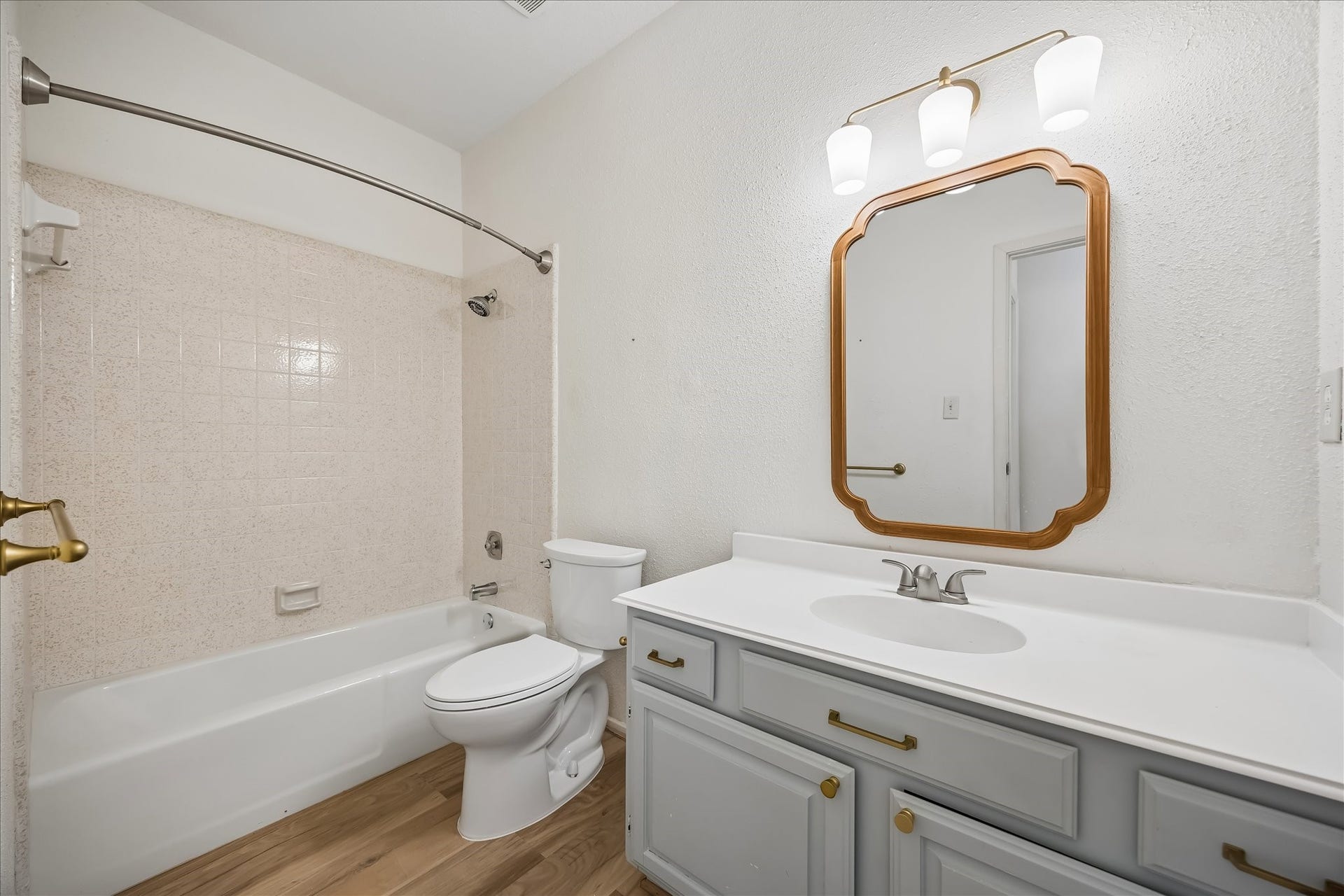 2725 S Glen Haven Boulevard, Houston, TX 77025 2725 S Glen Haven Boulevard, Houston, TX 77025