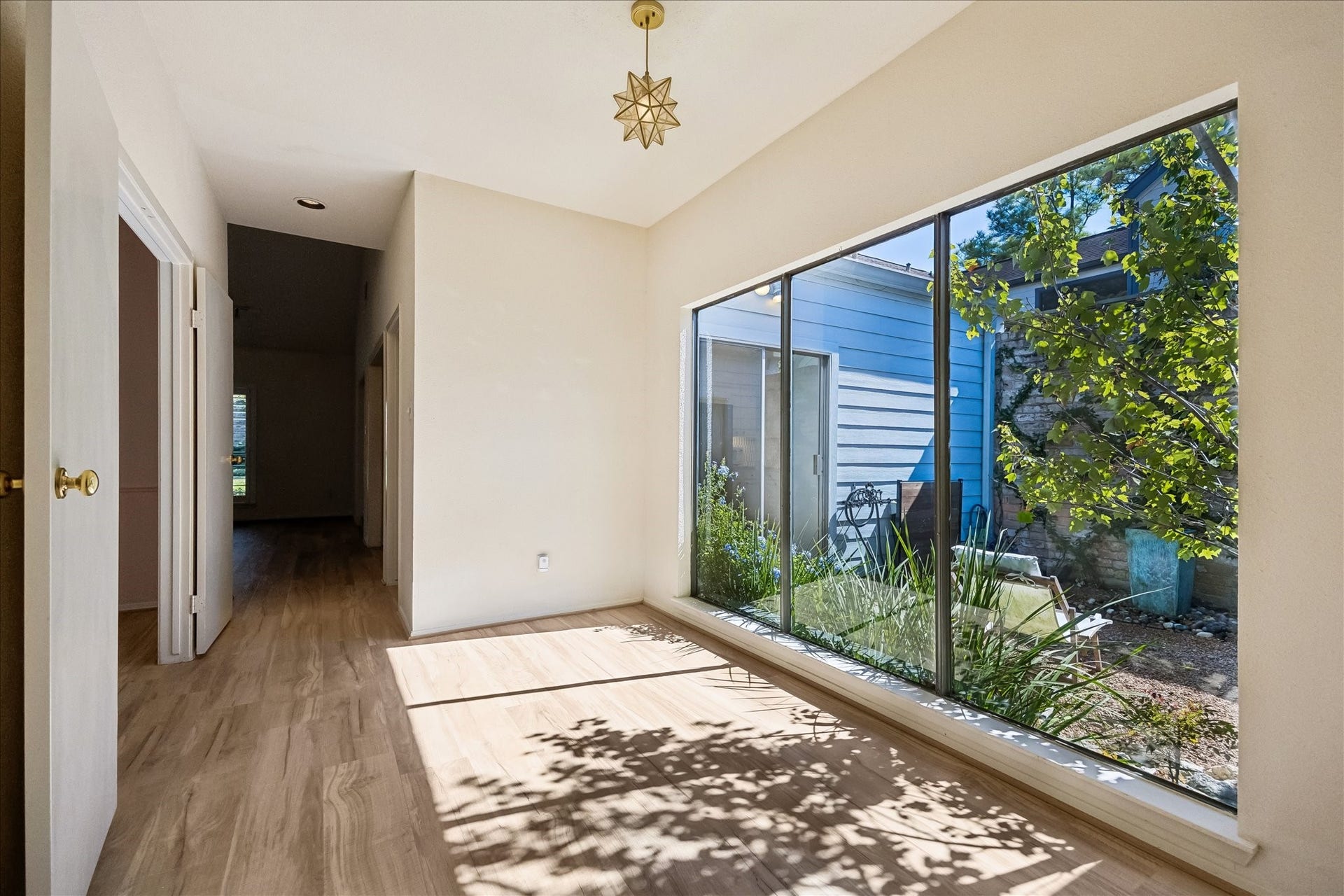 2725 S Glen Haven Boulevard, Houston, TX 77025 2725 S Glen Haven Boulevard, Houston, TX 77025