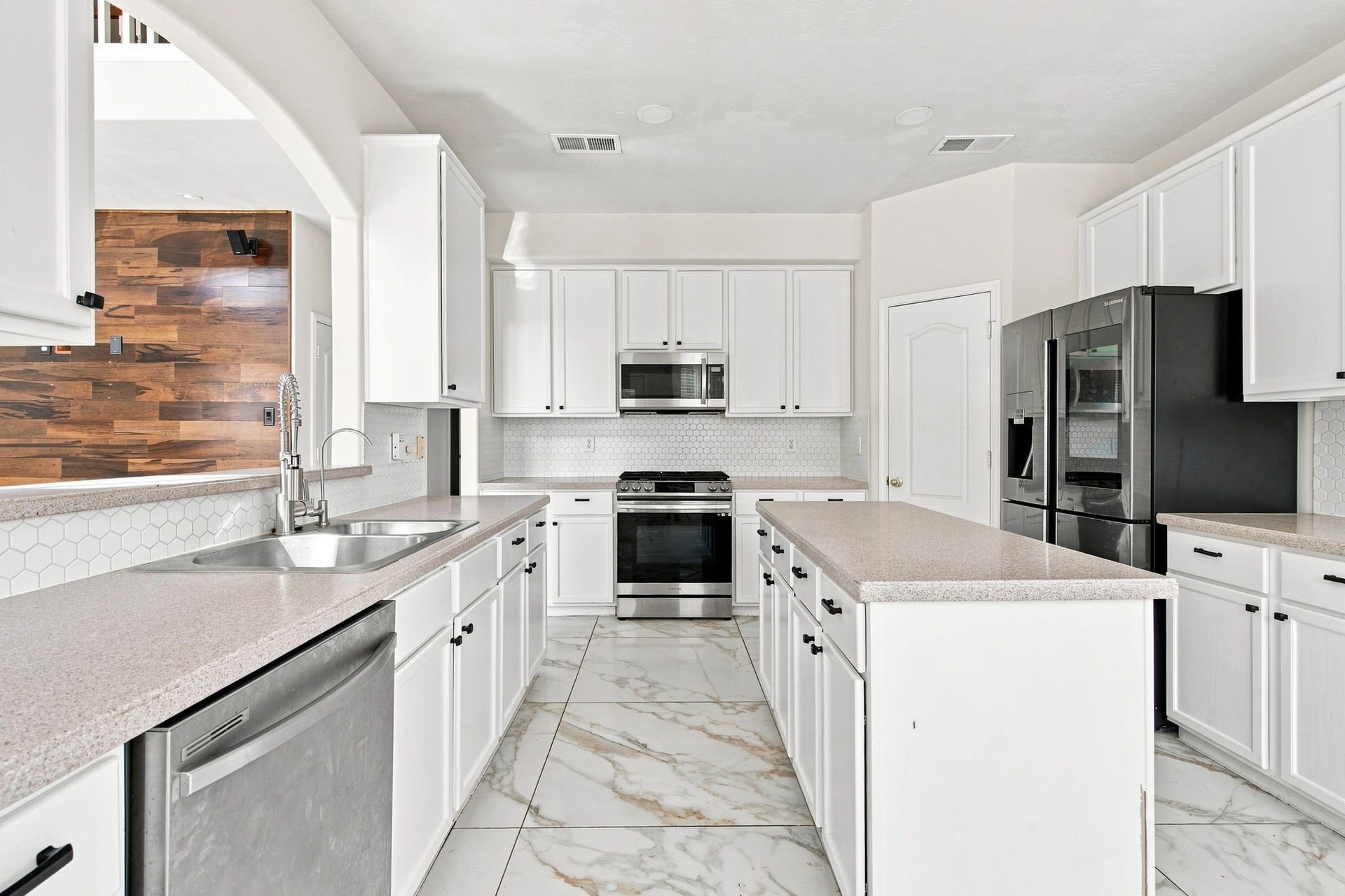 11122 W Cyrus Drive, Houston, TX 77064 11122 W Cyrus Drive, Houston, TX 77064