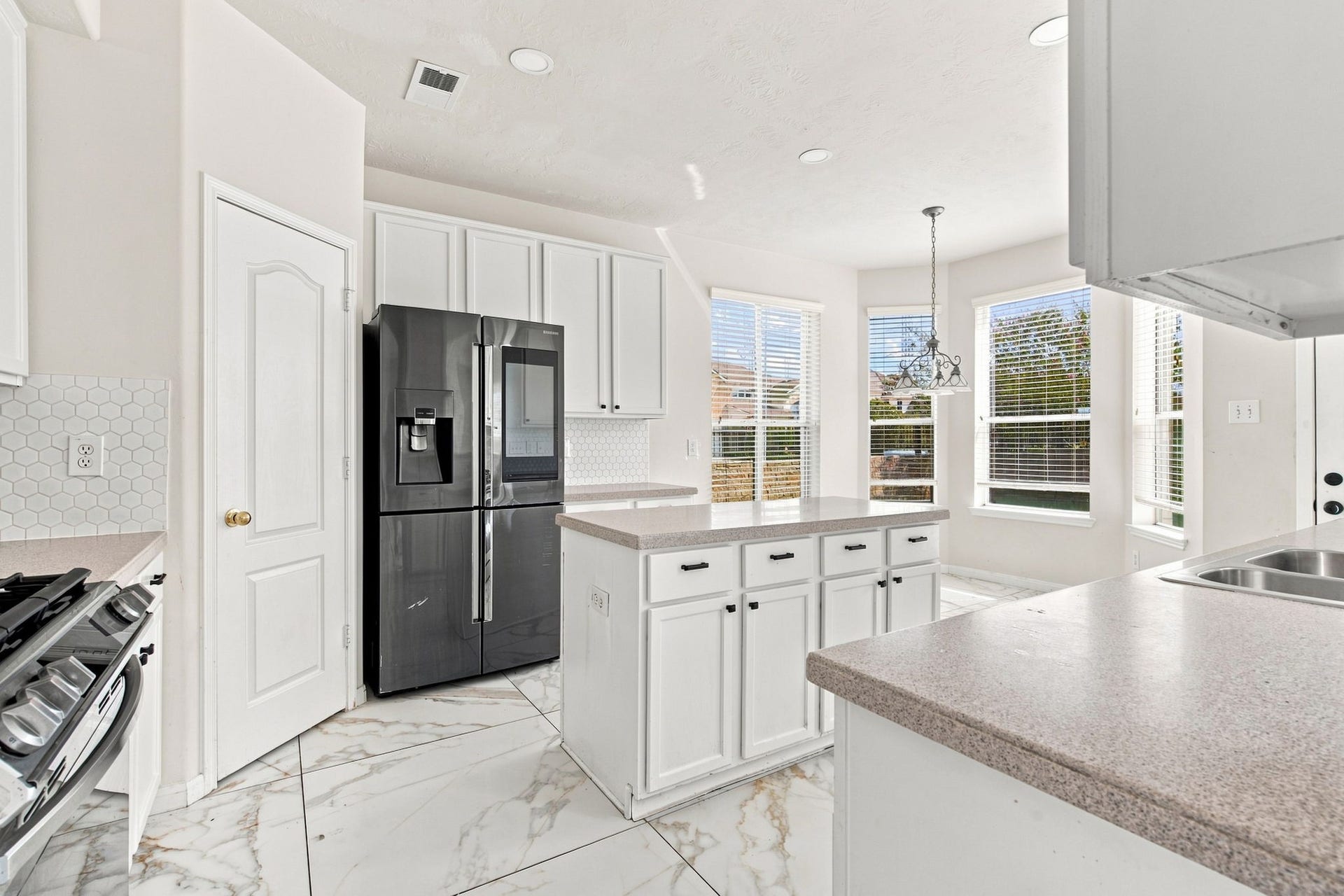 11122 W Cyrus Drive, Houston, TX 77064 11122 W Cyrus Drive, Houston, TX 77064