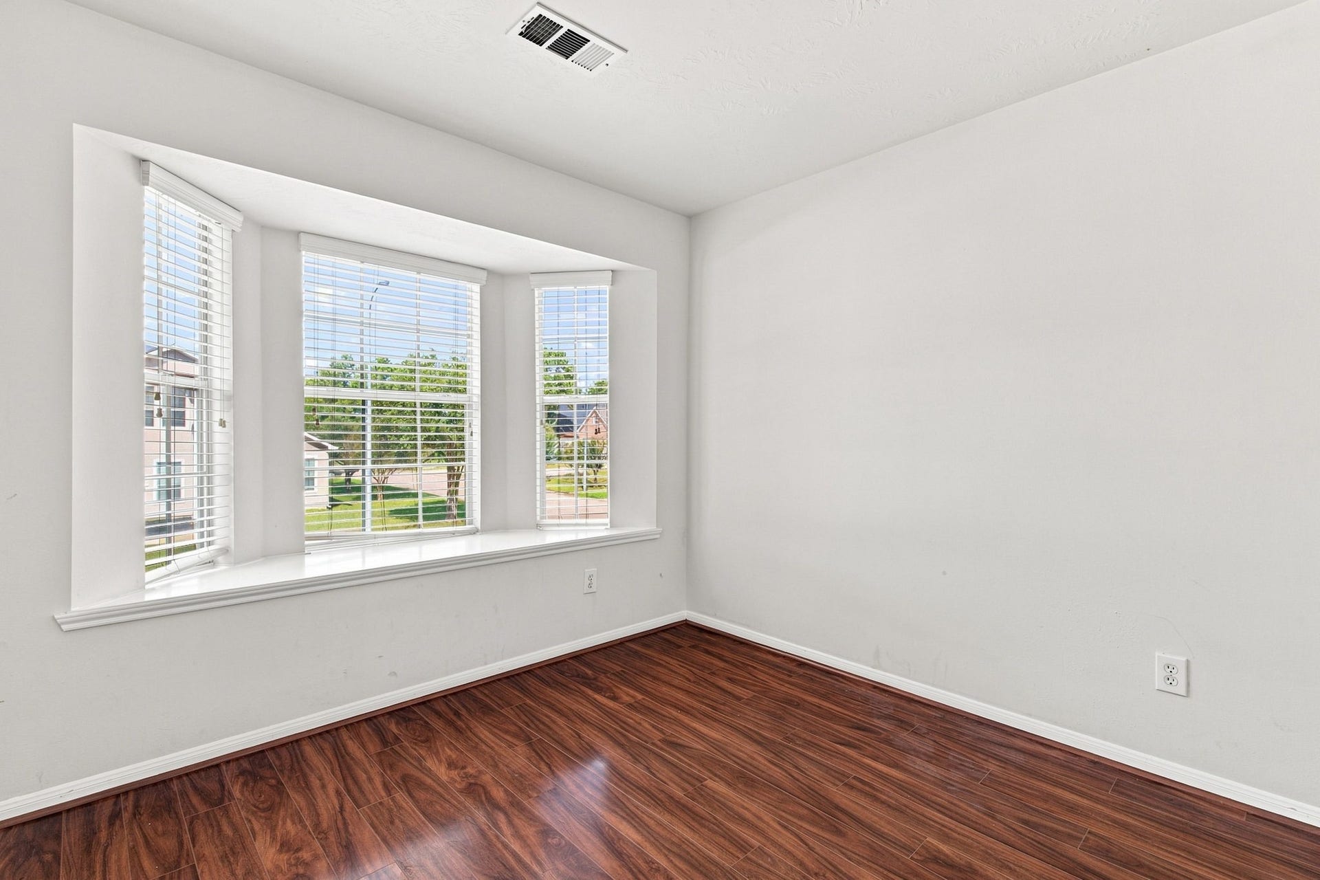 11122 W Cyrus Drive, Houston, TX 77064 11122 W Cyrus Drive, Houston, TX 77064