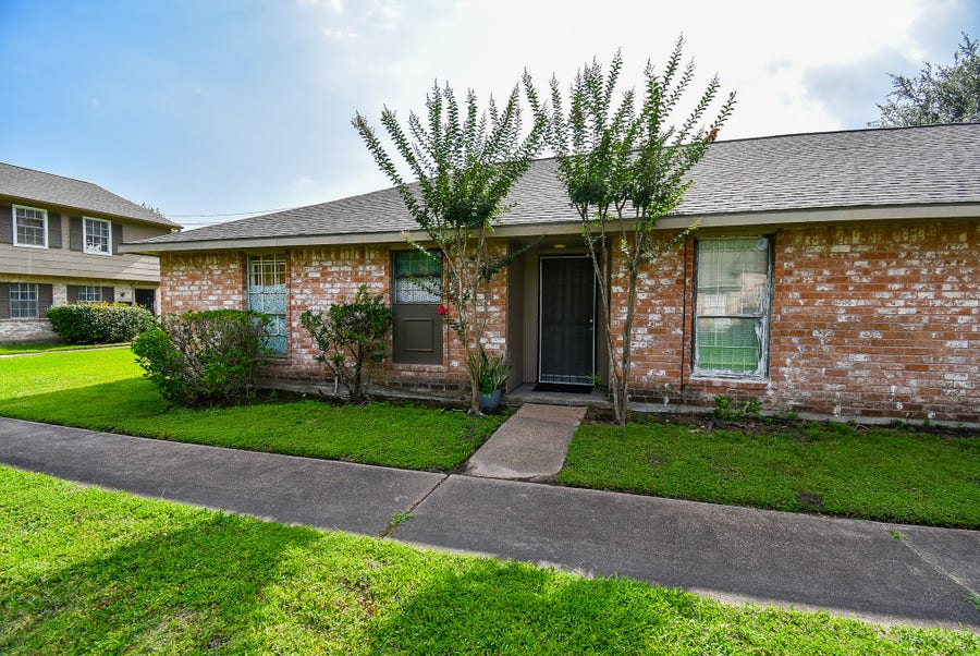 Property photo for 12469 Sharpview Drive, #2469, Houston, TX
