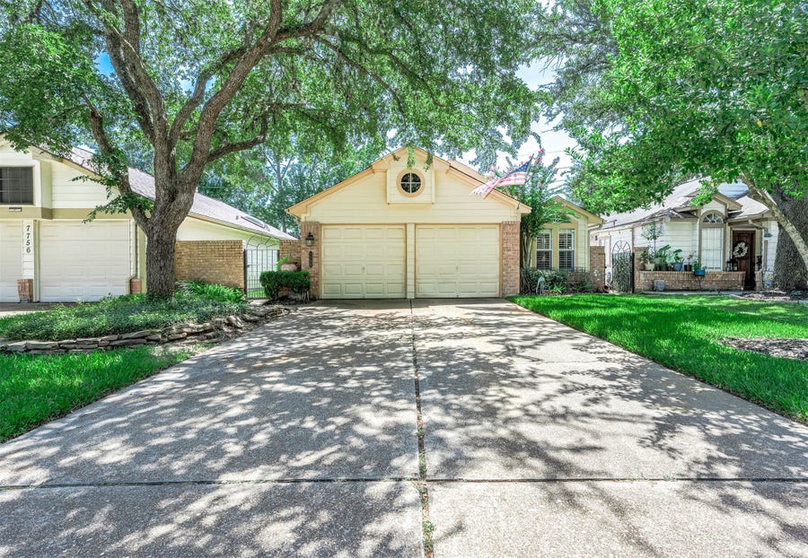 Property photo for 7754 Park Falls Drive, Houston, TX