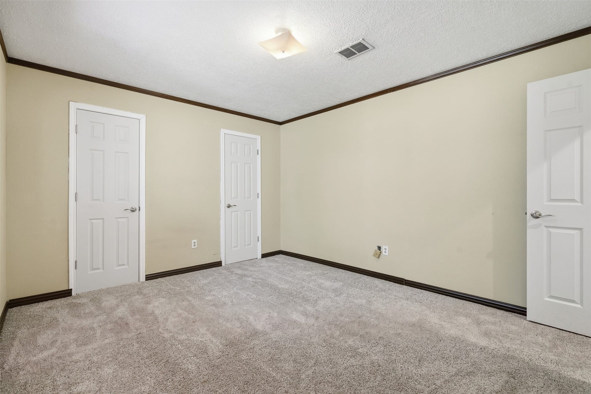 23 Thrush Grove Place, The Woodlands, TX 77381 Bedroom
