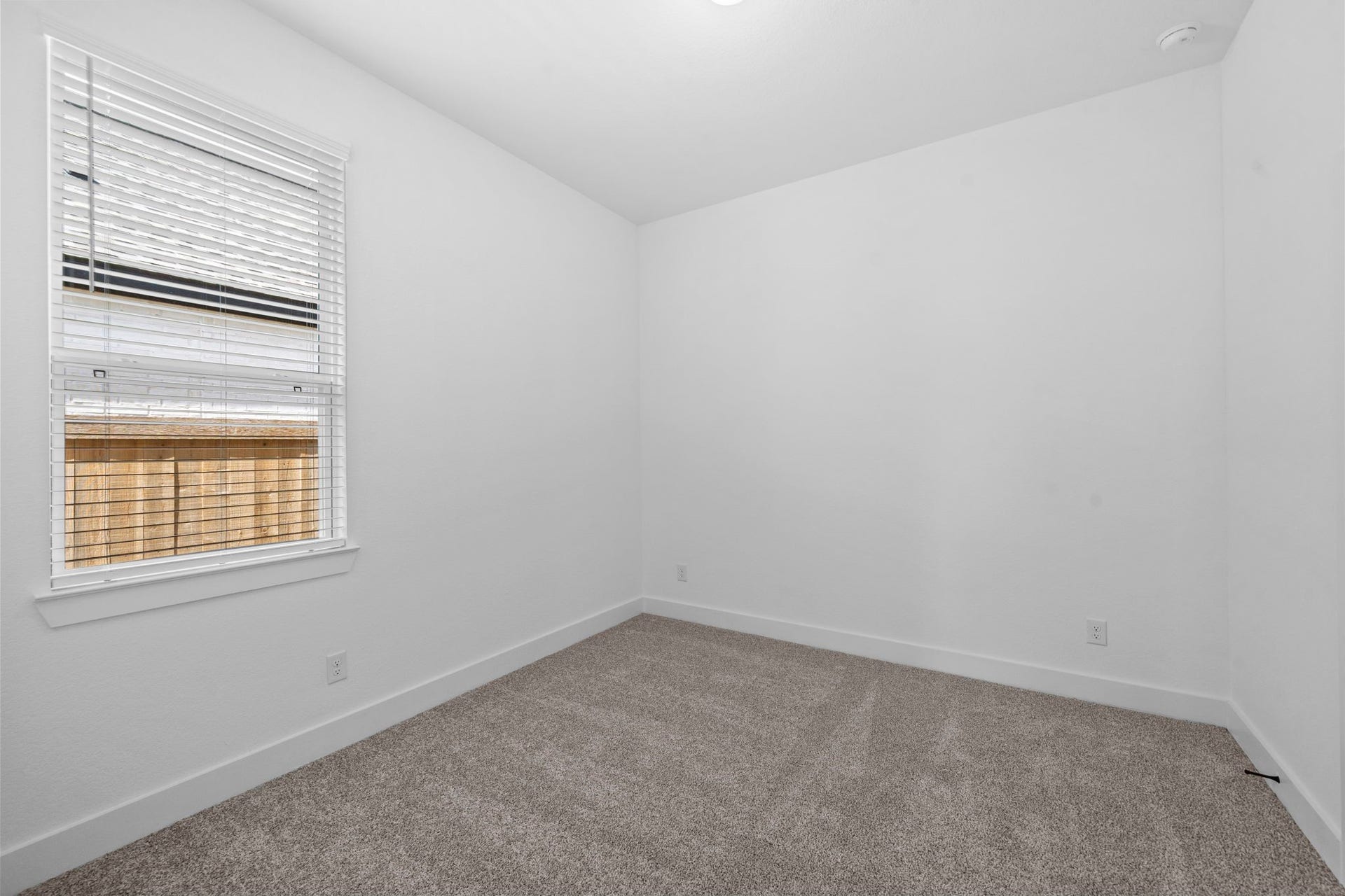 521 Dogshade Lane, Waller, TX 77484 Photo representative of floorplan only