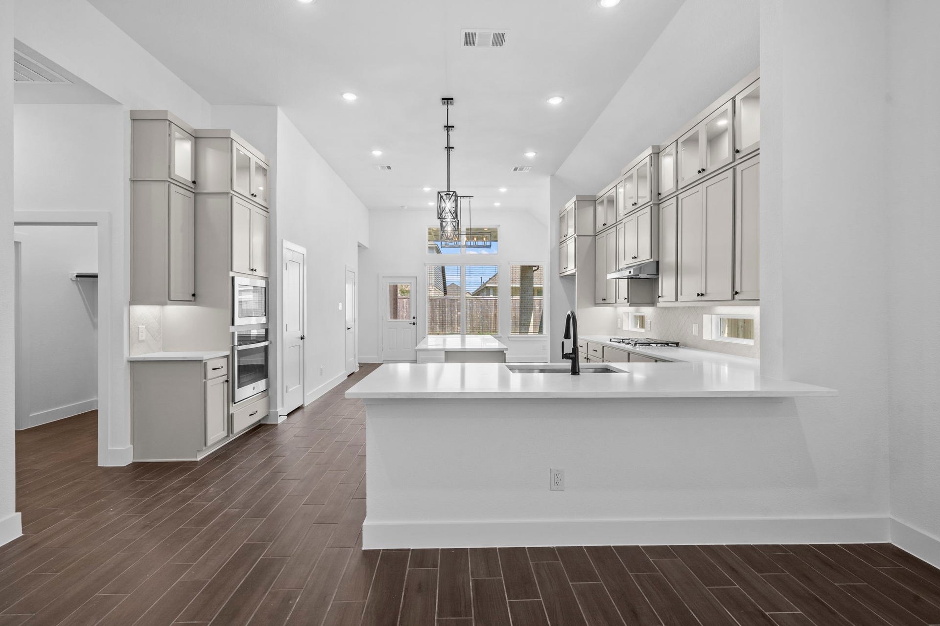 521 Dogshade Lane, Waller, TX 77484 Photo representative of floorplan only