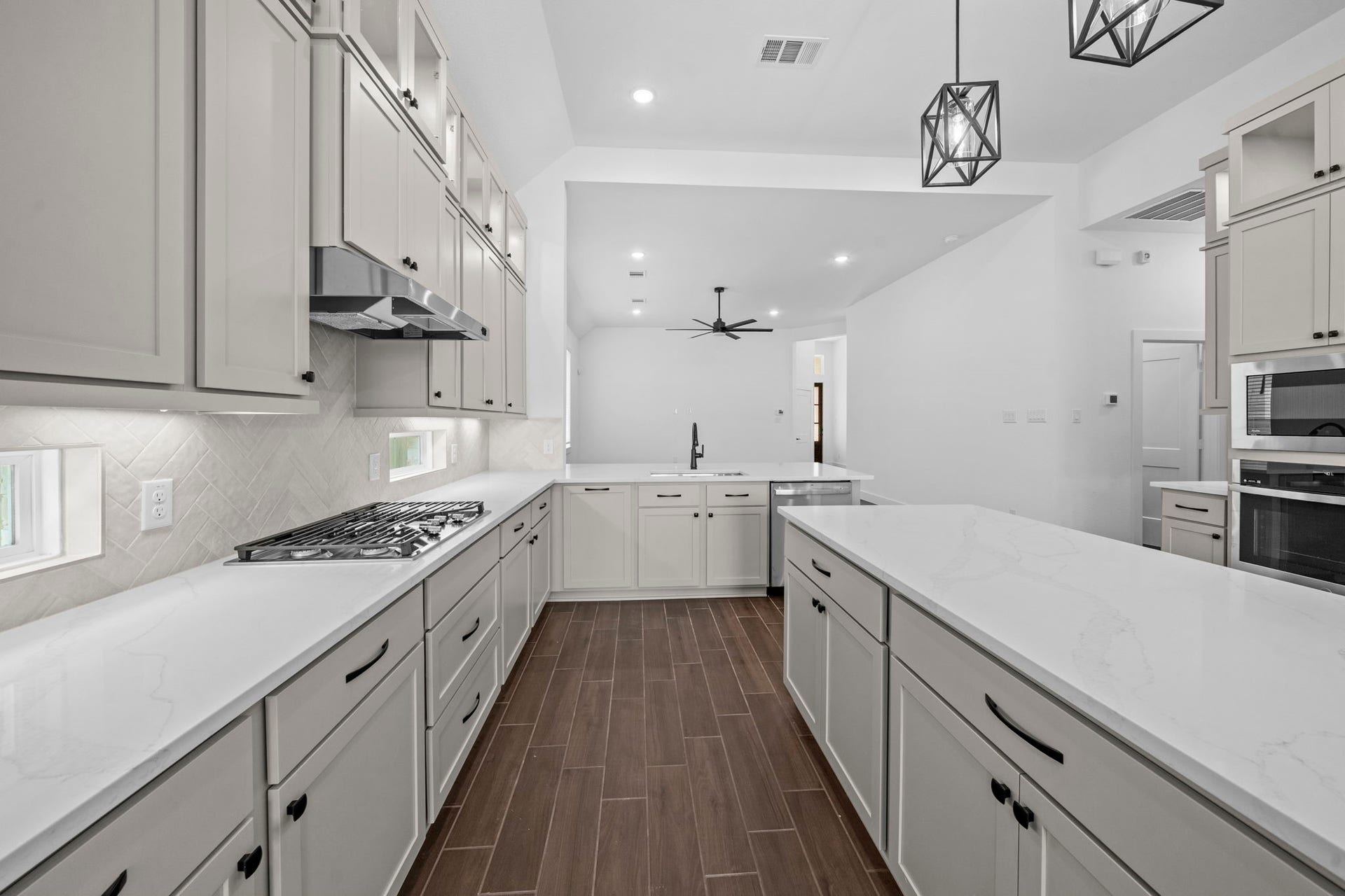 521 Dogshade Lane, Waller, TX 77484 Photo representative of floorplan only