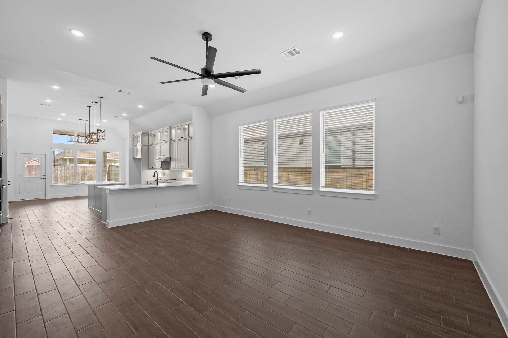 521 Dogshade Lane, Waller, TX 77484 Photo representative of floorplan only