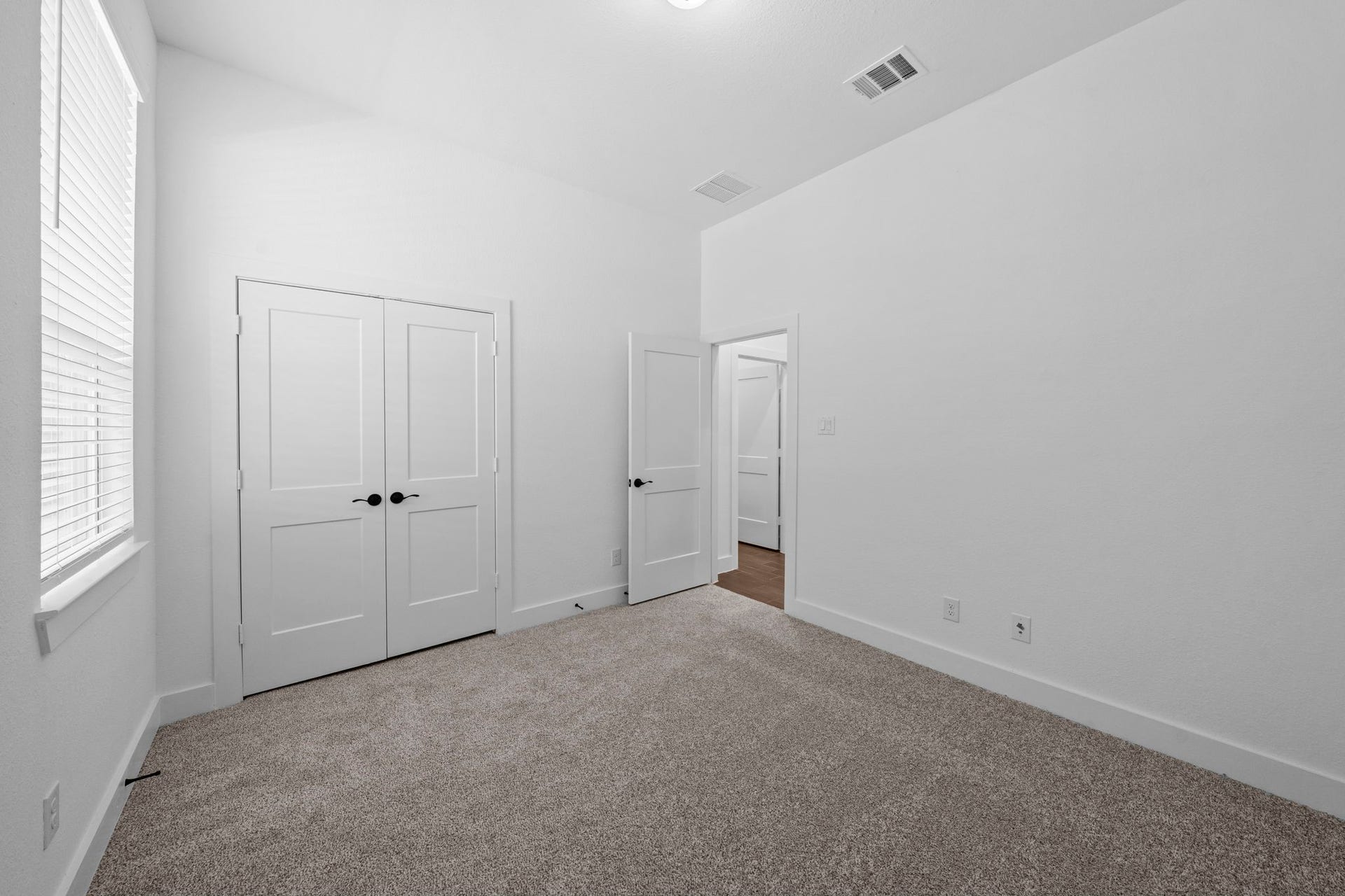 521 Dogshade Lane, Waller, TX 77484 Photo representative of floorplan only