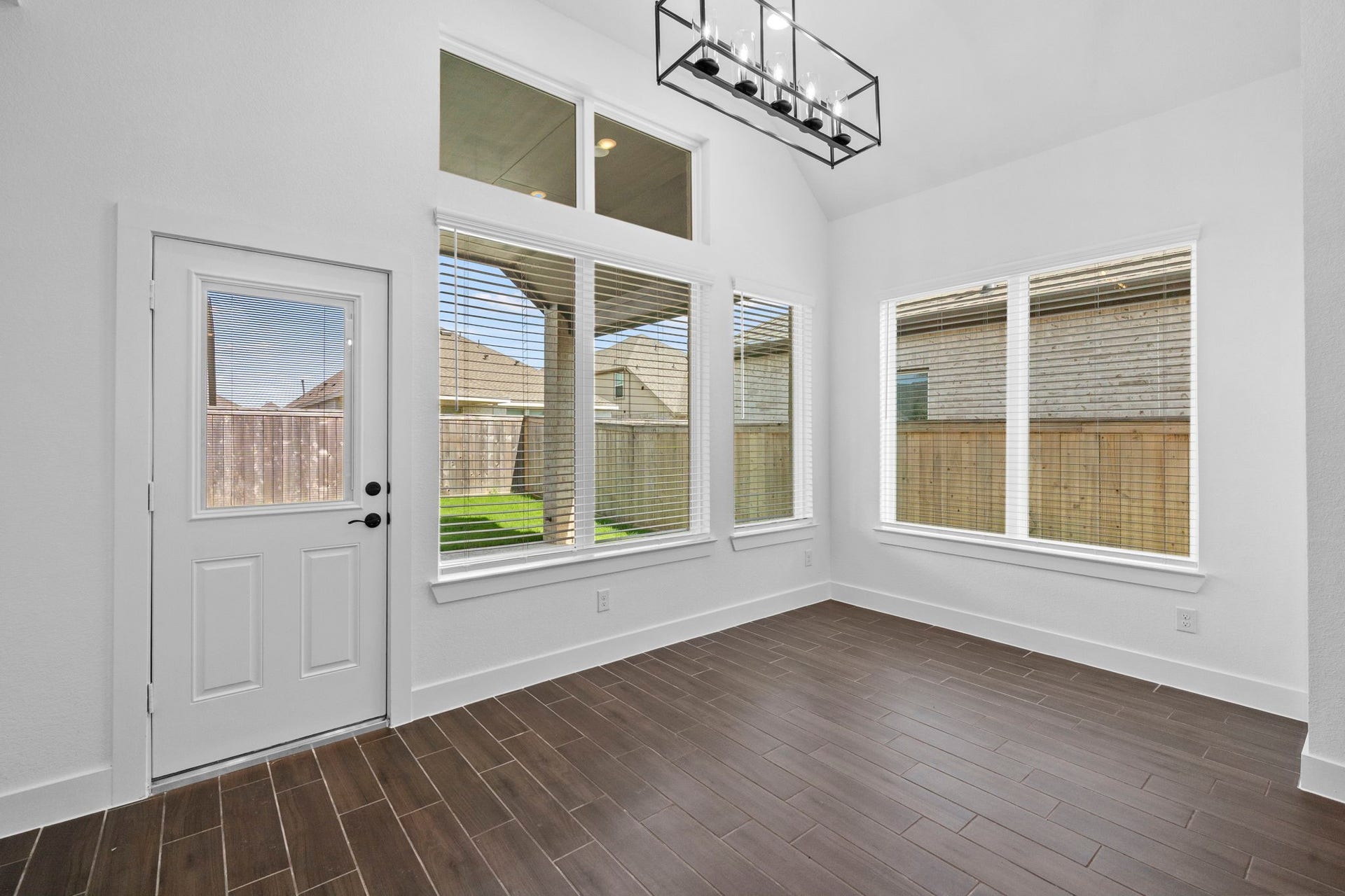 521 Dogshade Lane, Waller, TX 77484 Photo representative of floorplan only