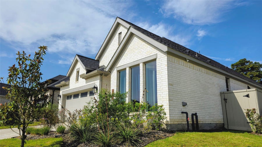 Property photo for 202 Ancient Murrelet Court, Magnolia, TX