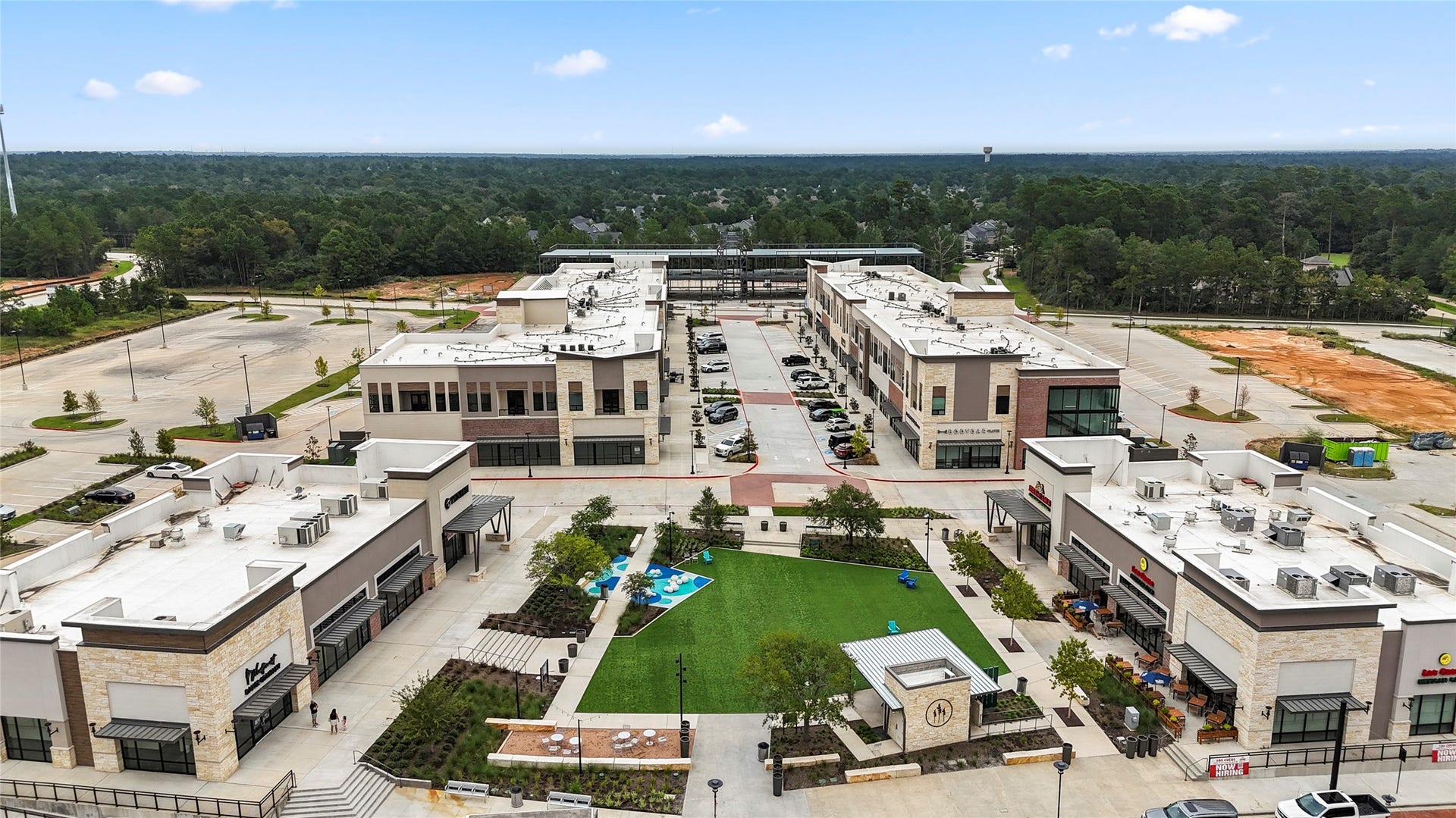 304 Mullins Court, Montgomery, TX 77316 Welcome to Pine Market! Only a golf cart away from premium grocery, shopping, dining, recreation and more!