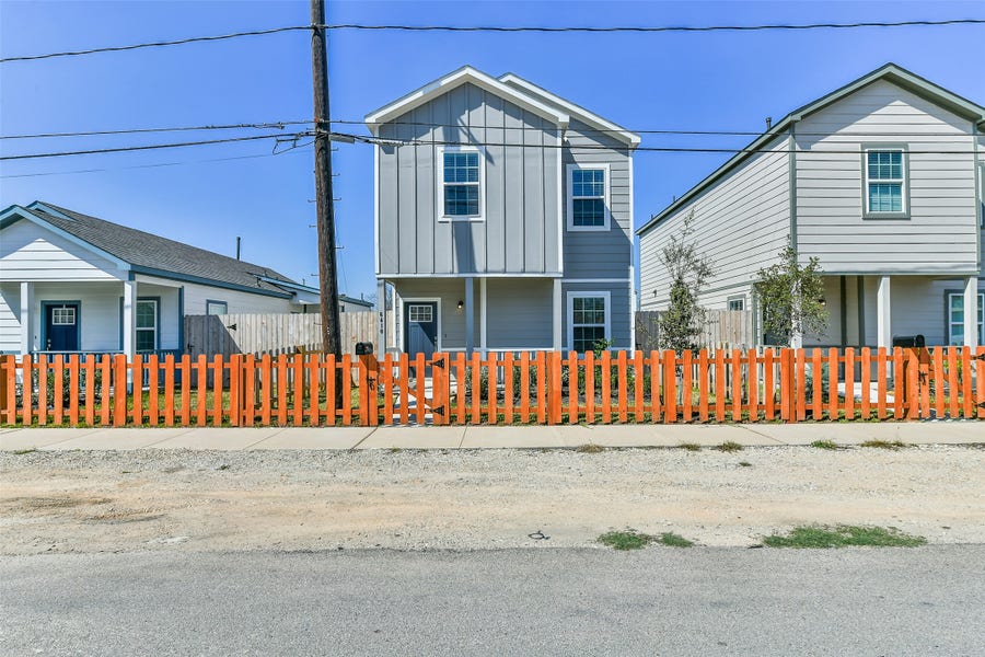 Property photo for 6410 Calhoun Road, Houston, TX