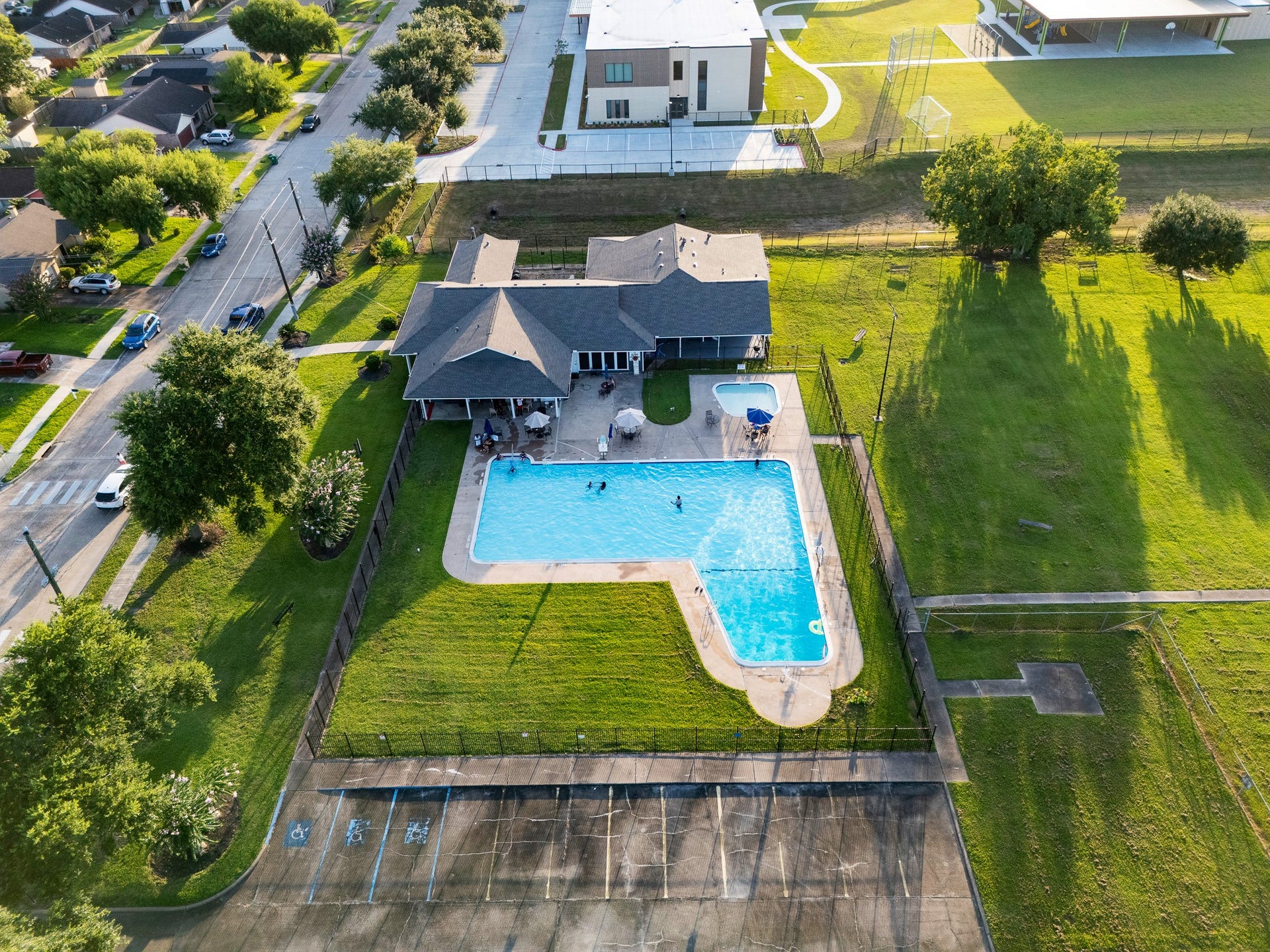 15506 Appleridge Drive, Houston, TX 77489 15506 Appleridge Drive, Houston, TX 77489