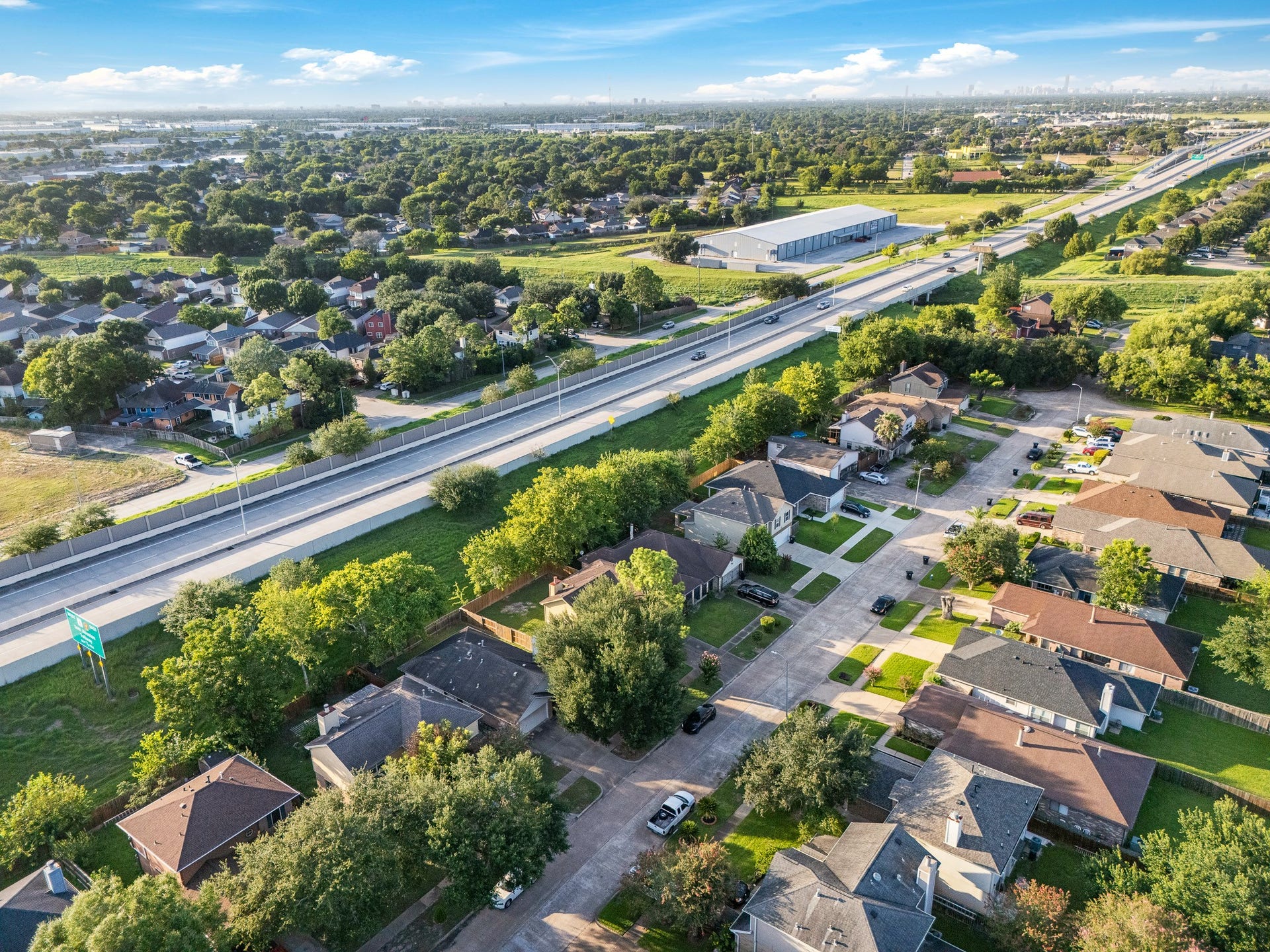 15506 Appleridge Drive, Houston, TX 77489 15506 Appleridge Drive, Houston, TX 77489