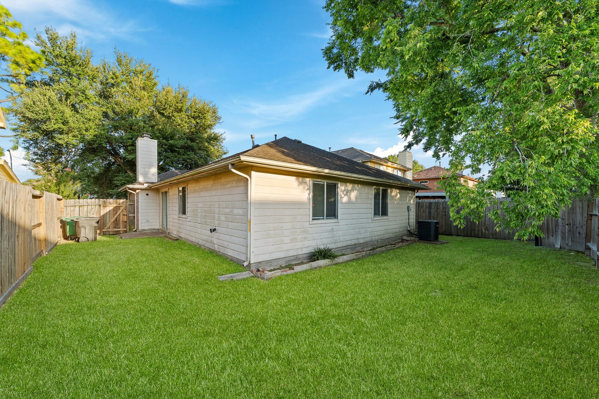 15506 Appleridge Drive, Houston, TX 77489 15506 Appleridge Drive, Houston, TX 77489