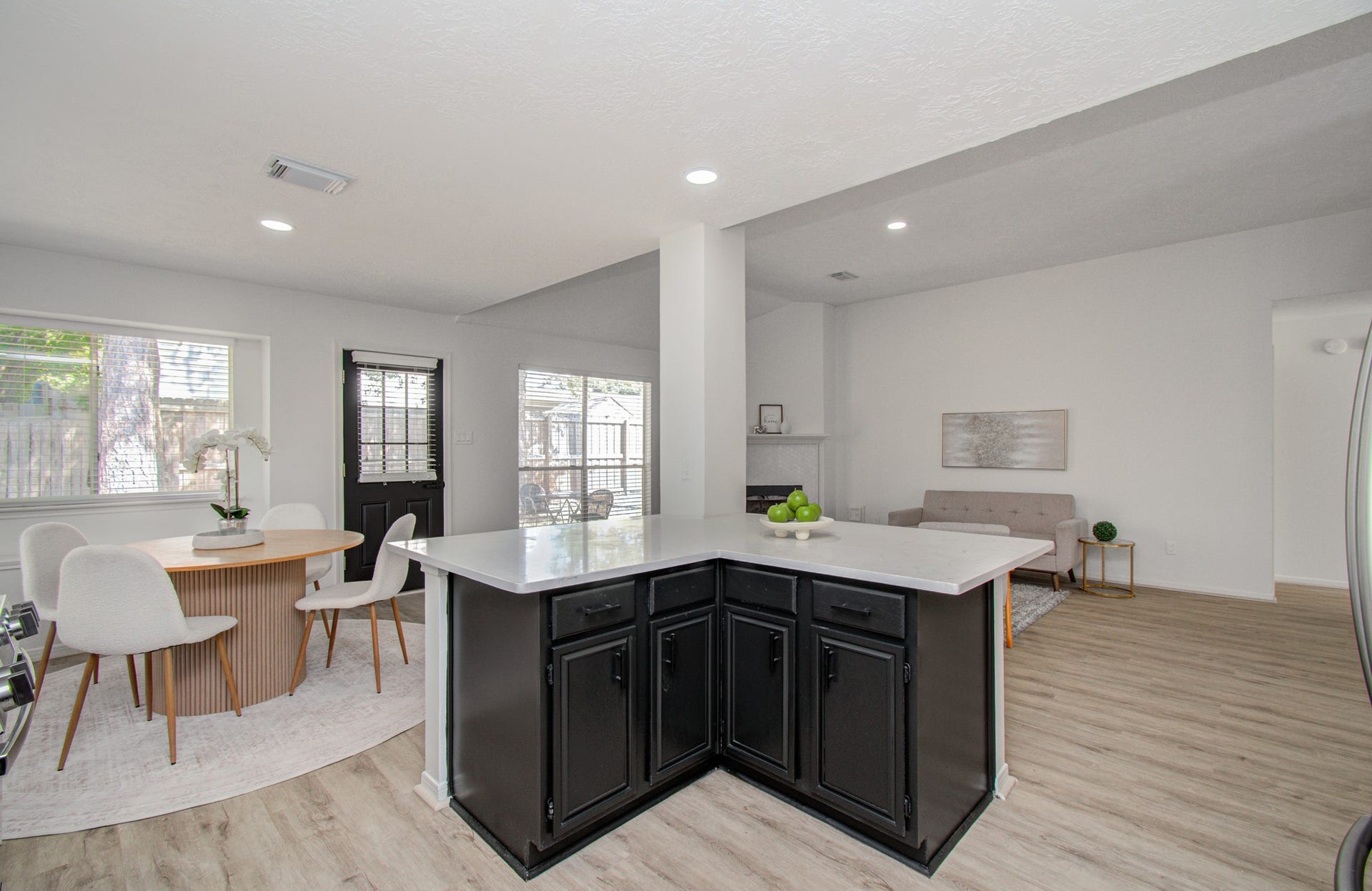 22522 Red Pine Drive, Tomball, TX 77375