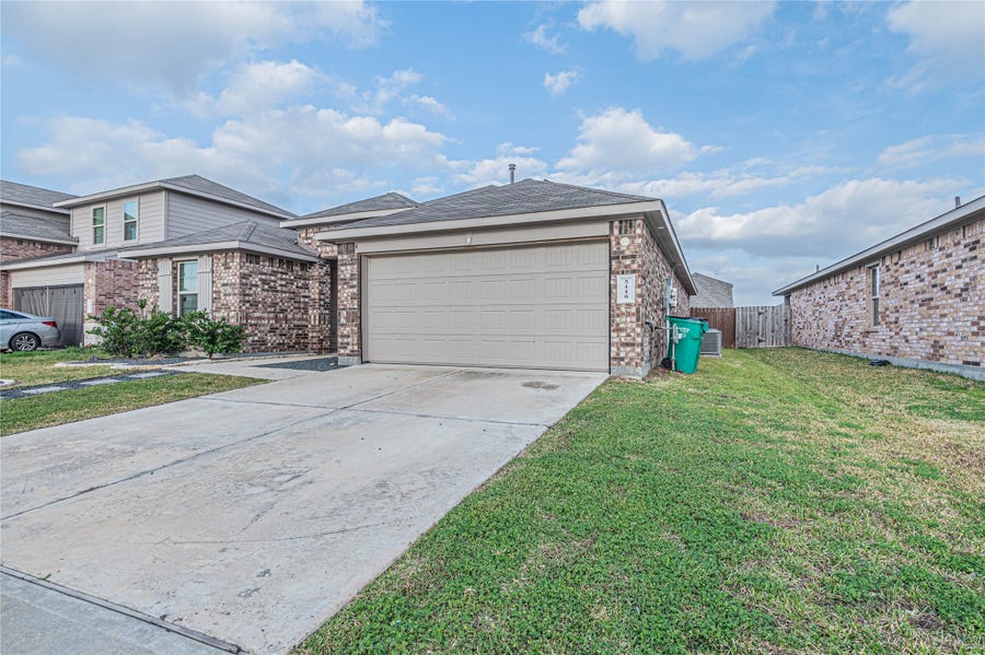 Property photo for 5110 Hedgerose Lane, Katy, TX