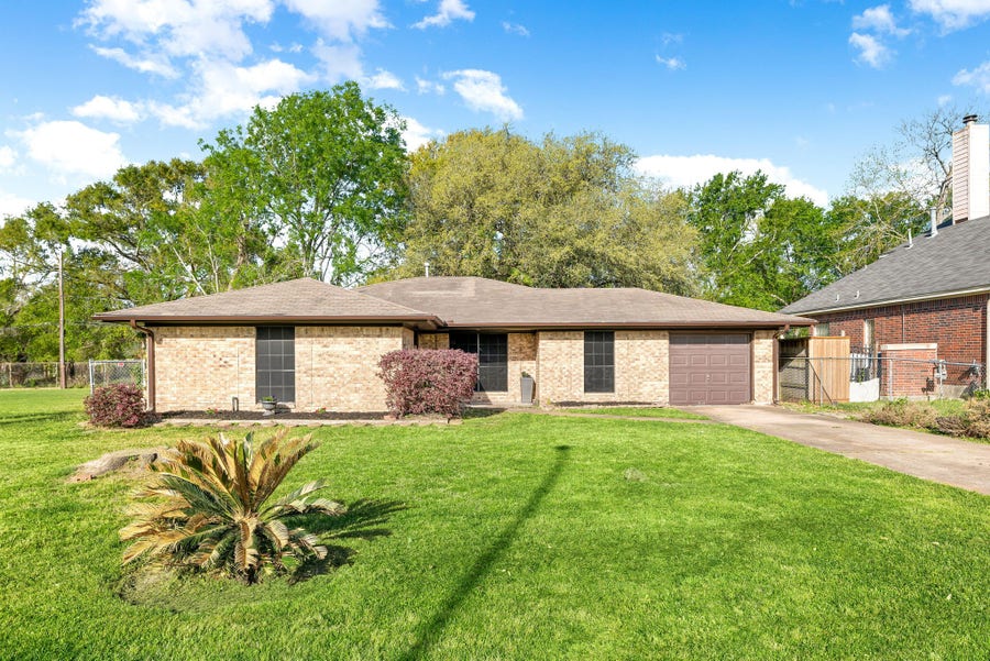 Property photo for 6515 Ashton Street, Houston, TX