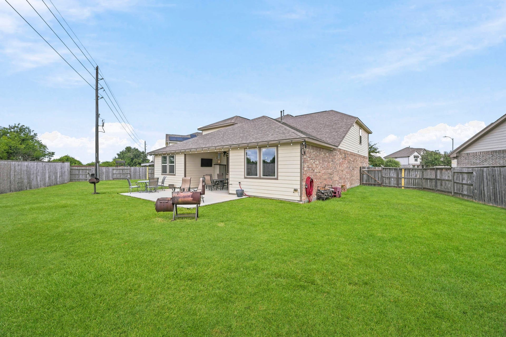 26103 Ridgelawn Drive, Richmond, TX 77406 Privacy and space rarely found in the neighborhood