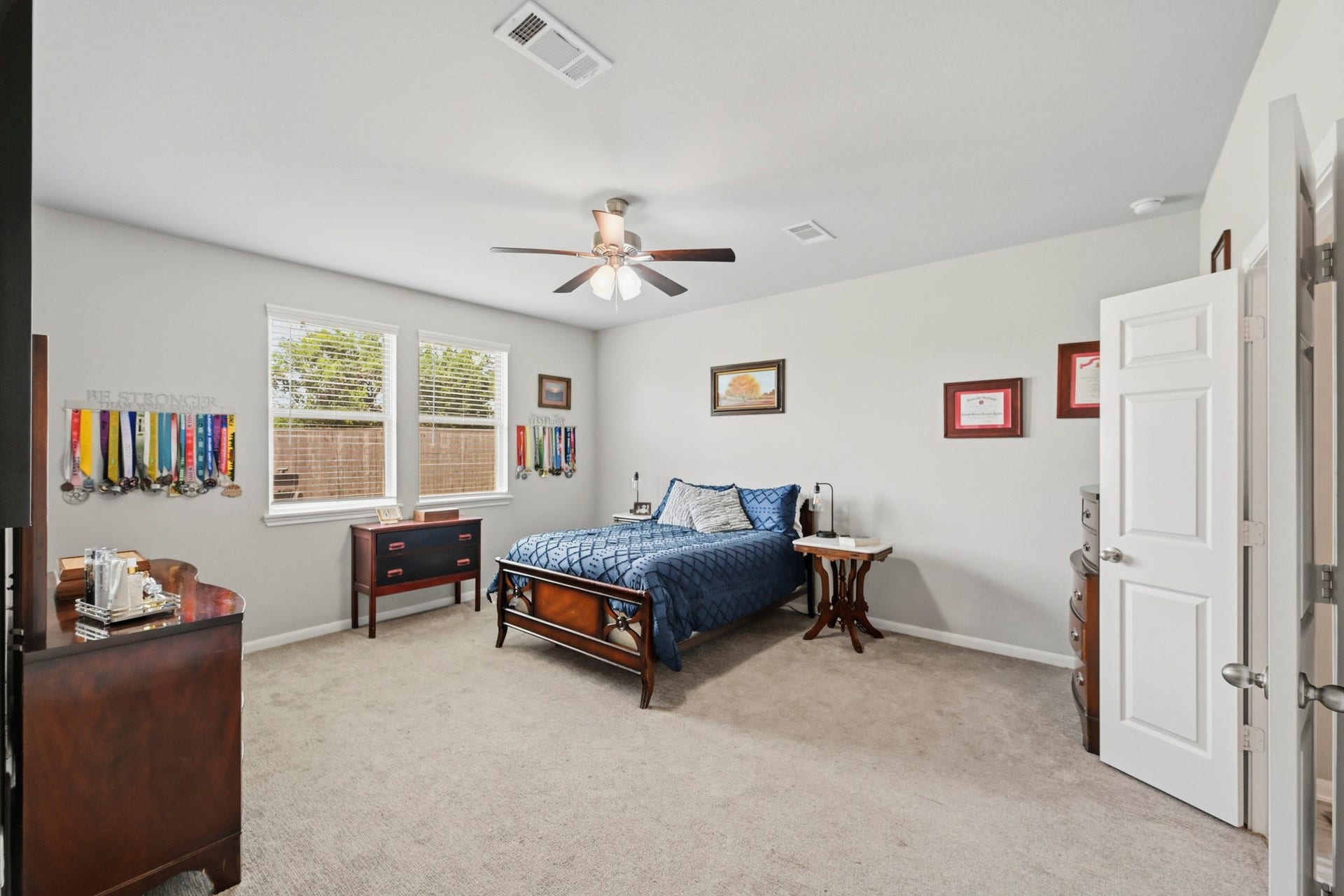 26103 Ridgelawn Drive, Richmond, TX 77406 Primary overlooks backyard