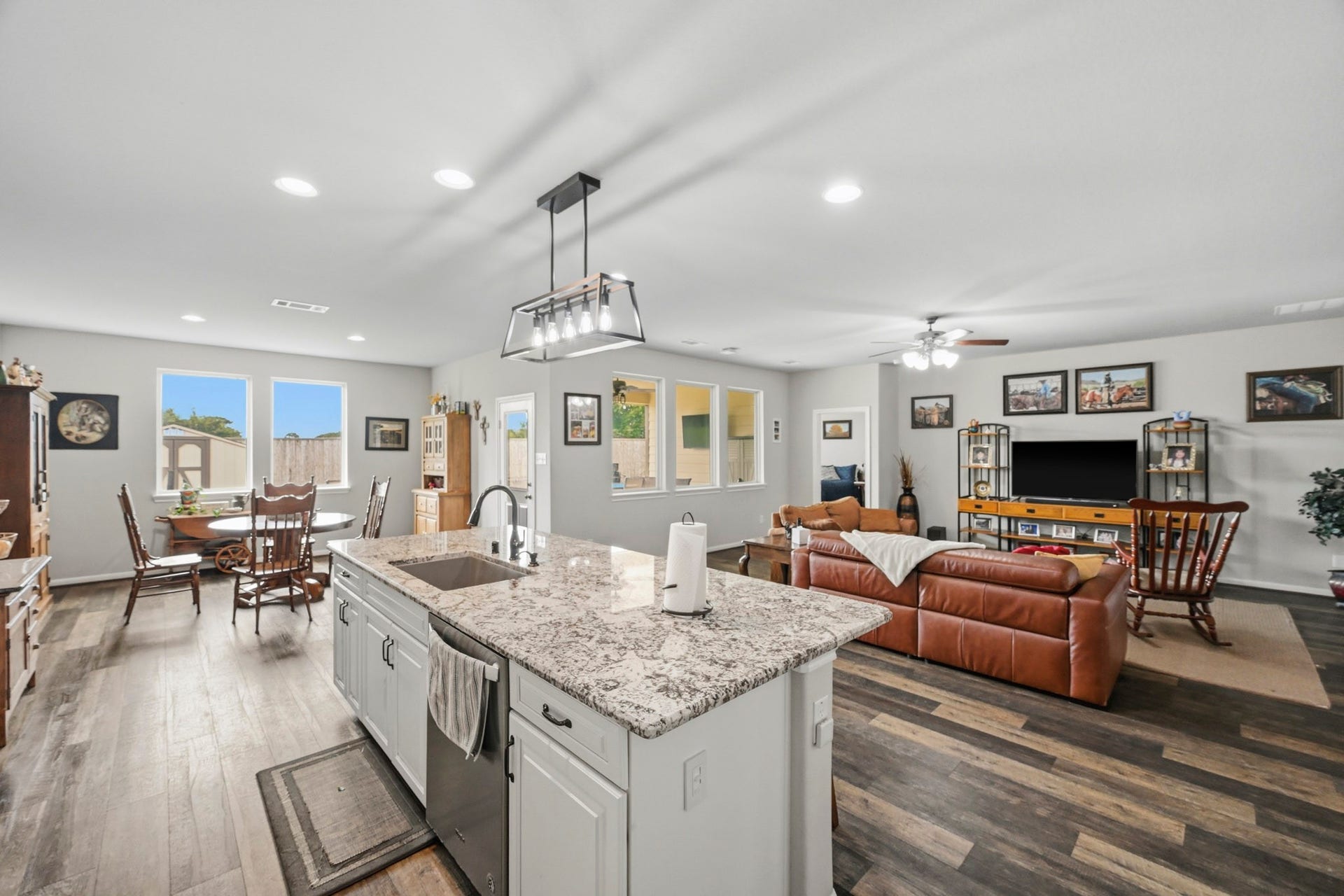 26103 Ridgelawn Drive, Richmond, TX 77406 26103 Ridgelawn Drive, Richmond, TX 77406