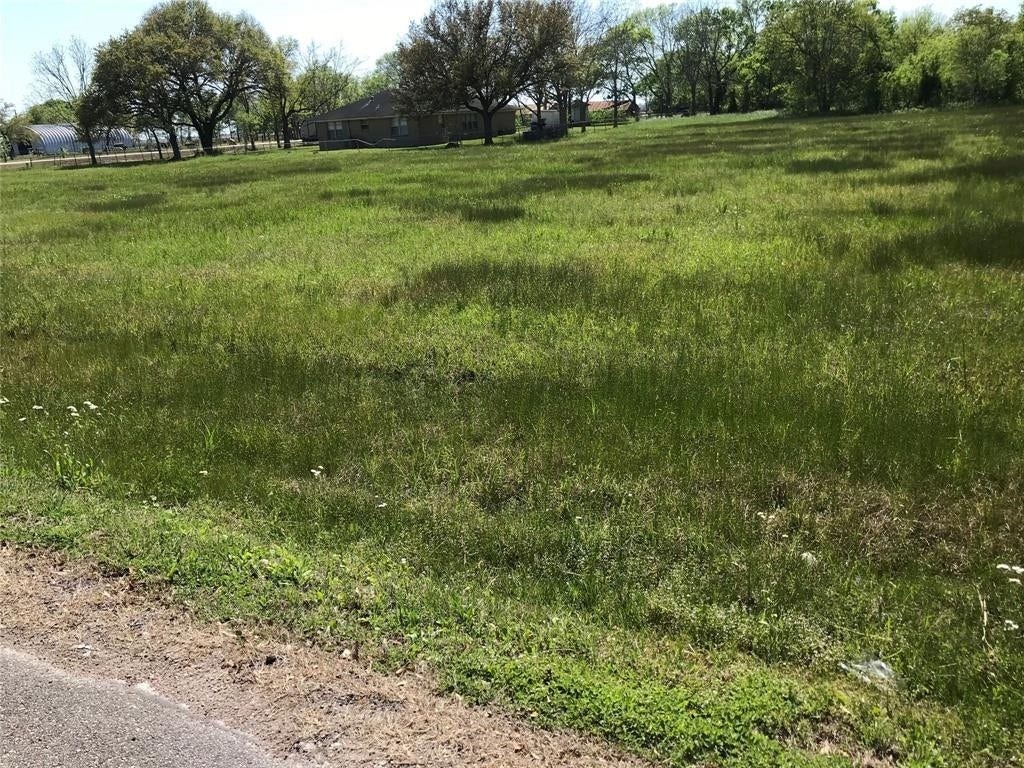 8002 County Road 172, Alvin, TX 77511