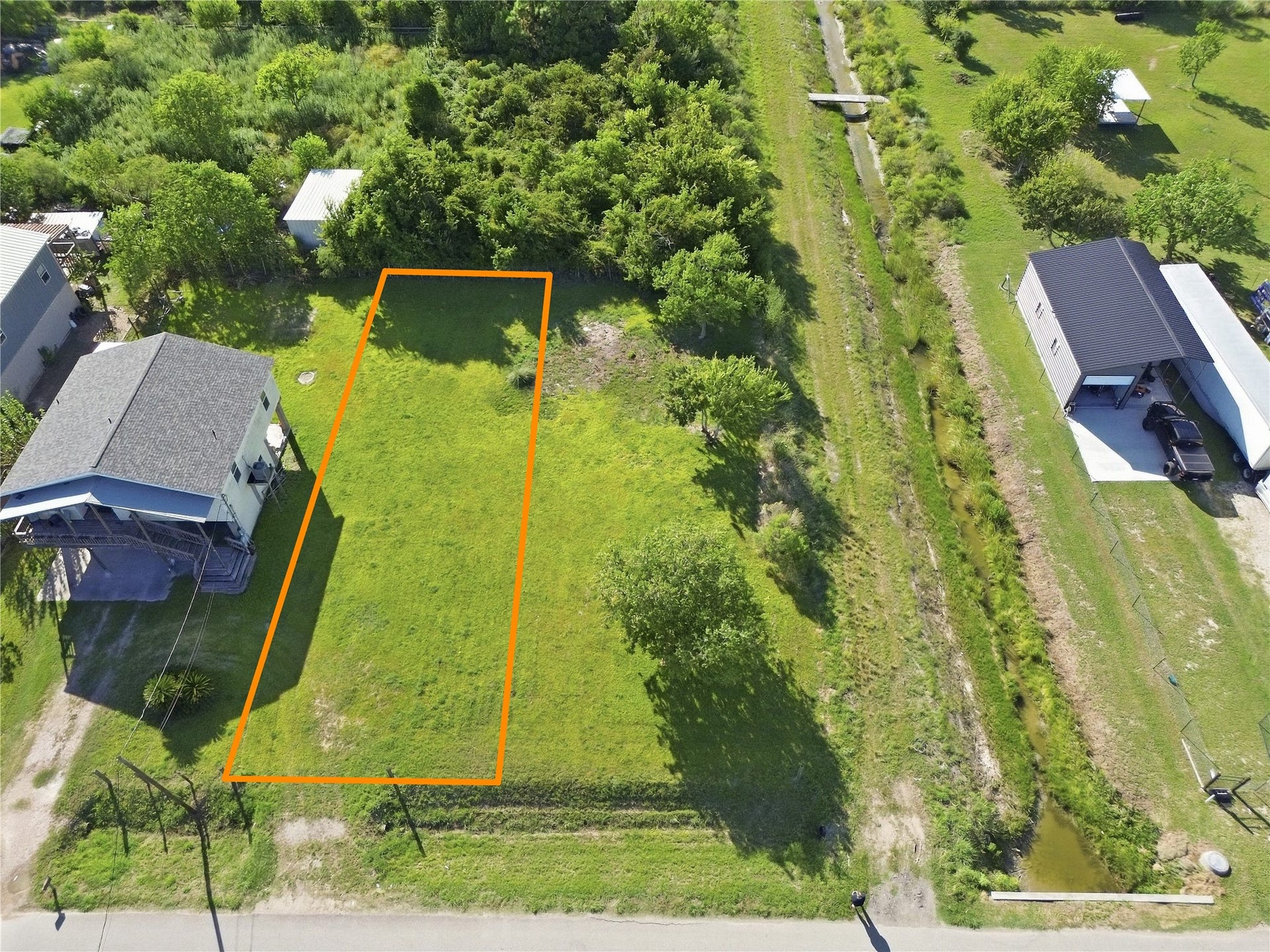 LOTS 31-32 BLK 90 16TH Street, San Leon, TX 77539 Unrestricted