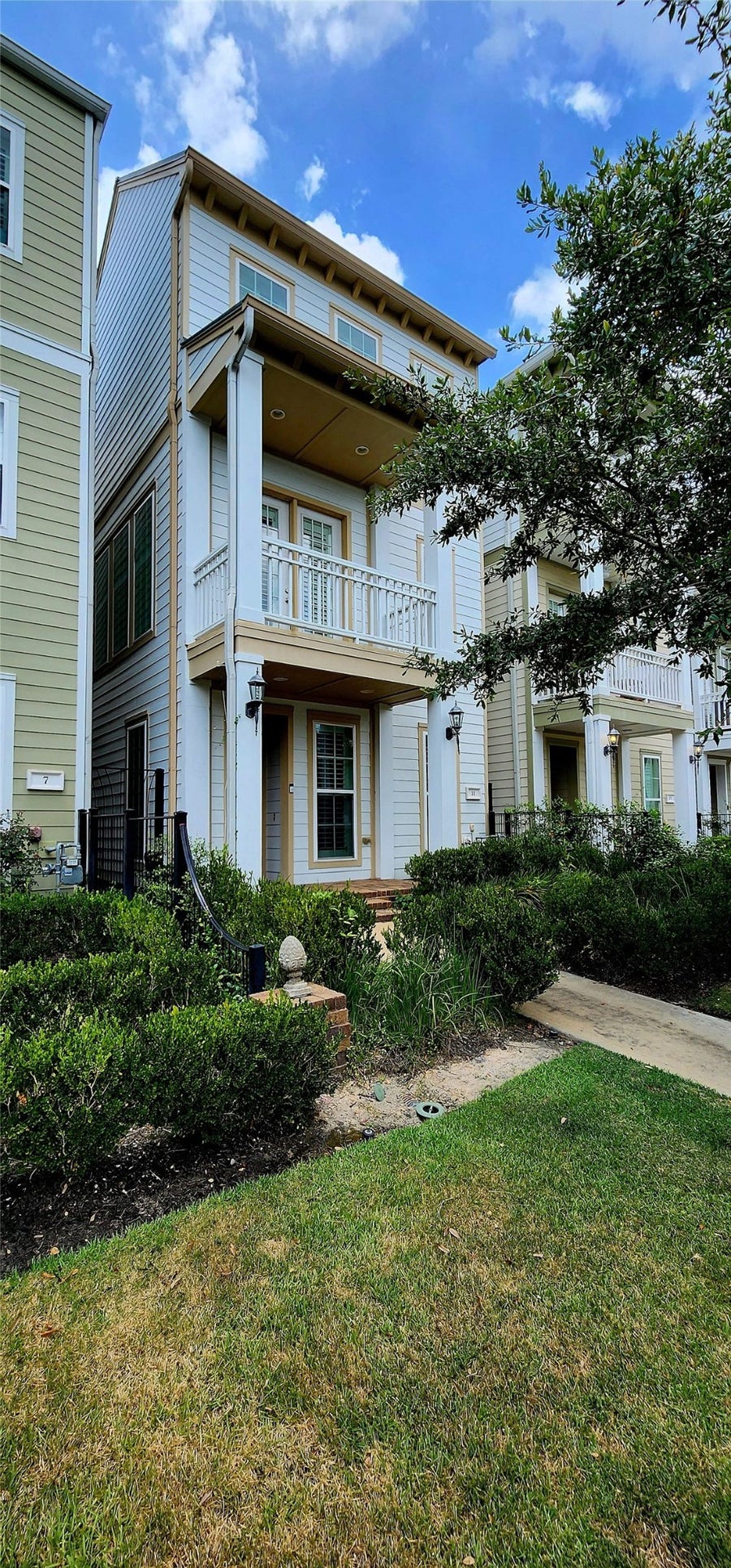 Property photo for 11 Rafters Row, The Woodlands, TX